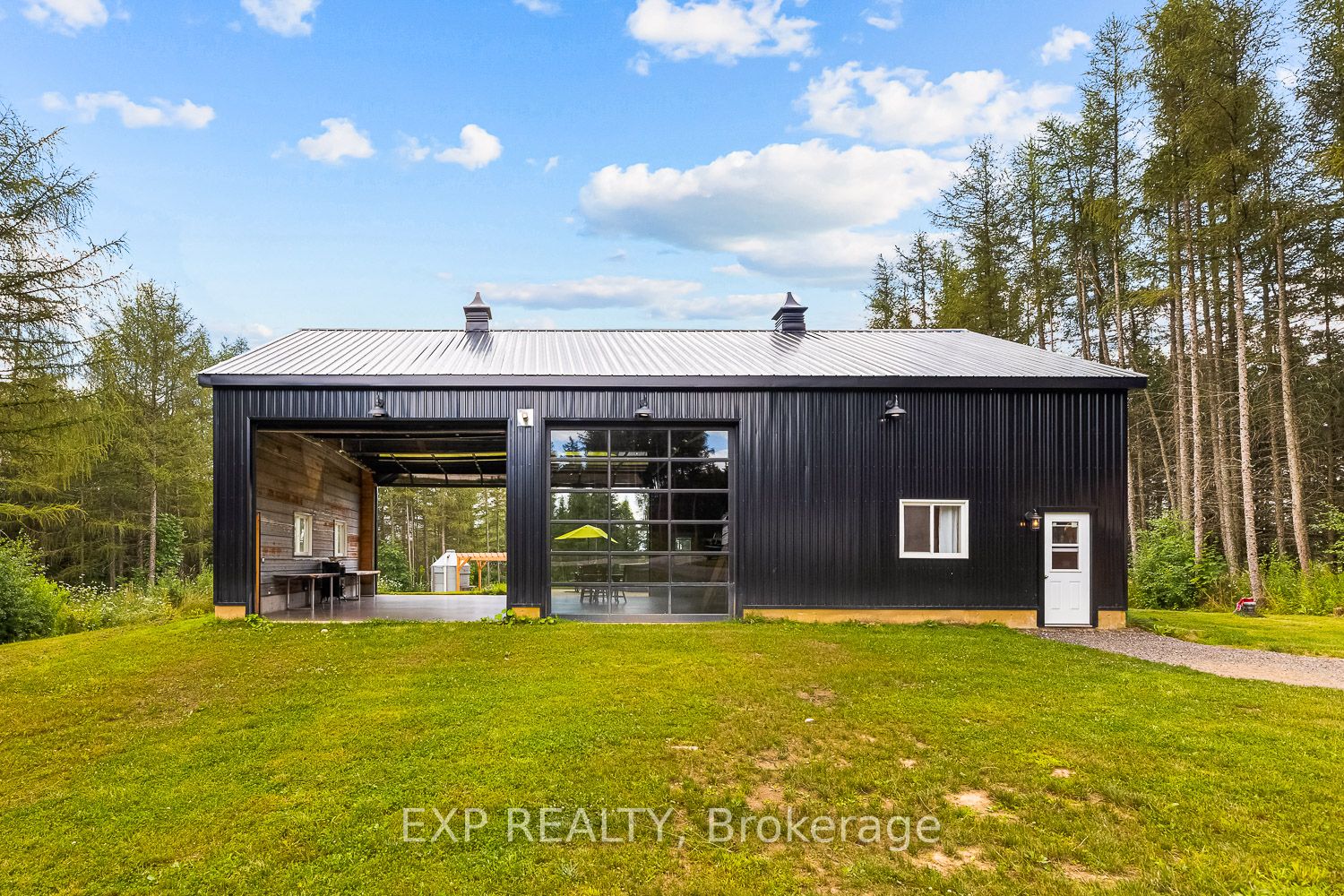 9307 9 Sideroad Property Photo 4