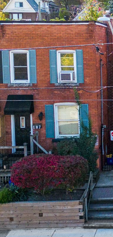 187 Barton Street W Property Photo 1