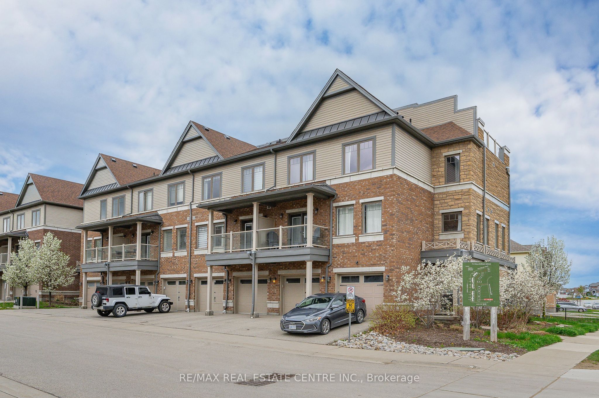 #A2 - 70 Willowrun Drive Property Photo 1