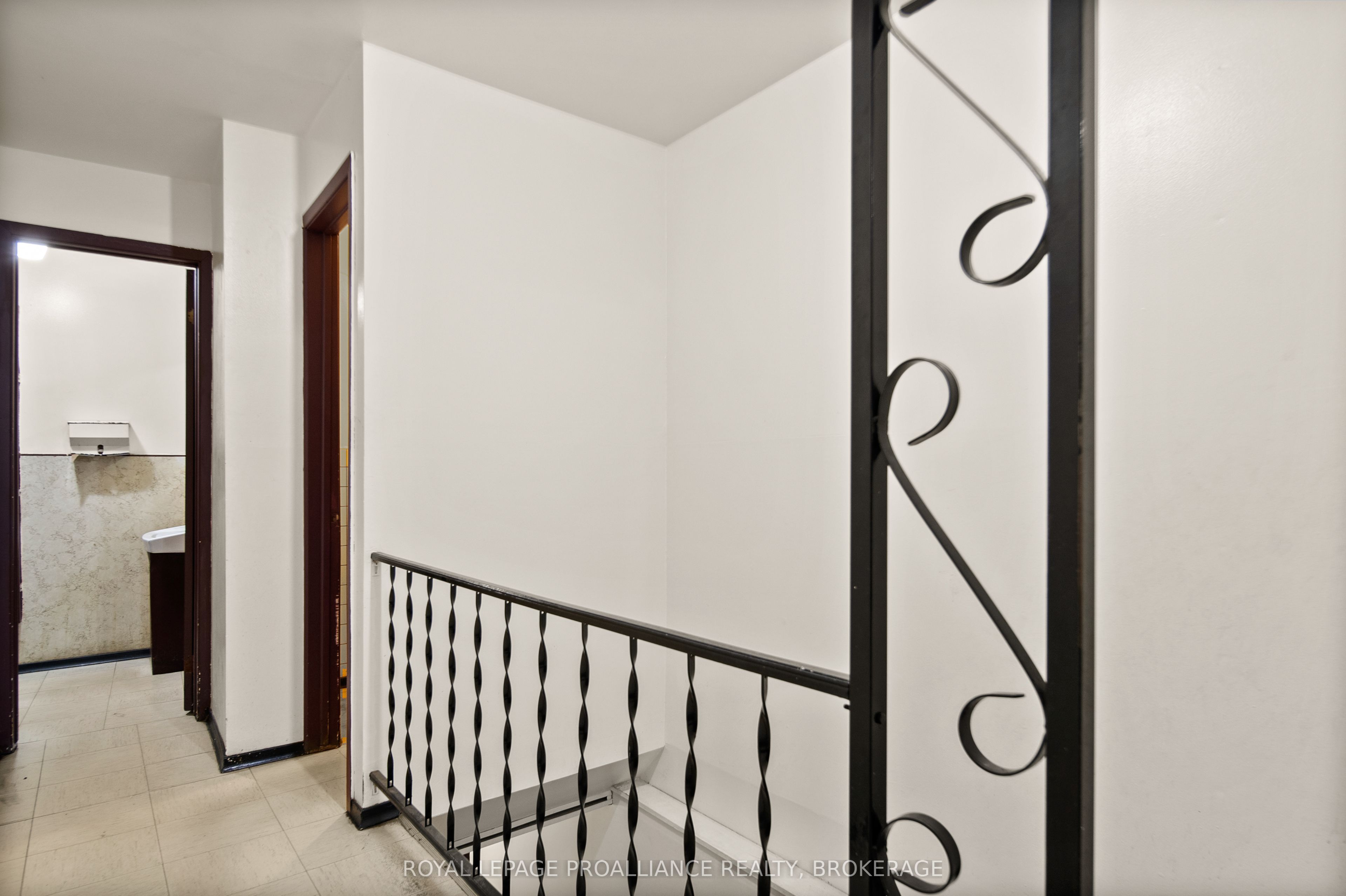 479 Princess Street Property Photo 14