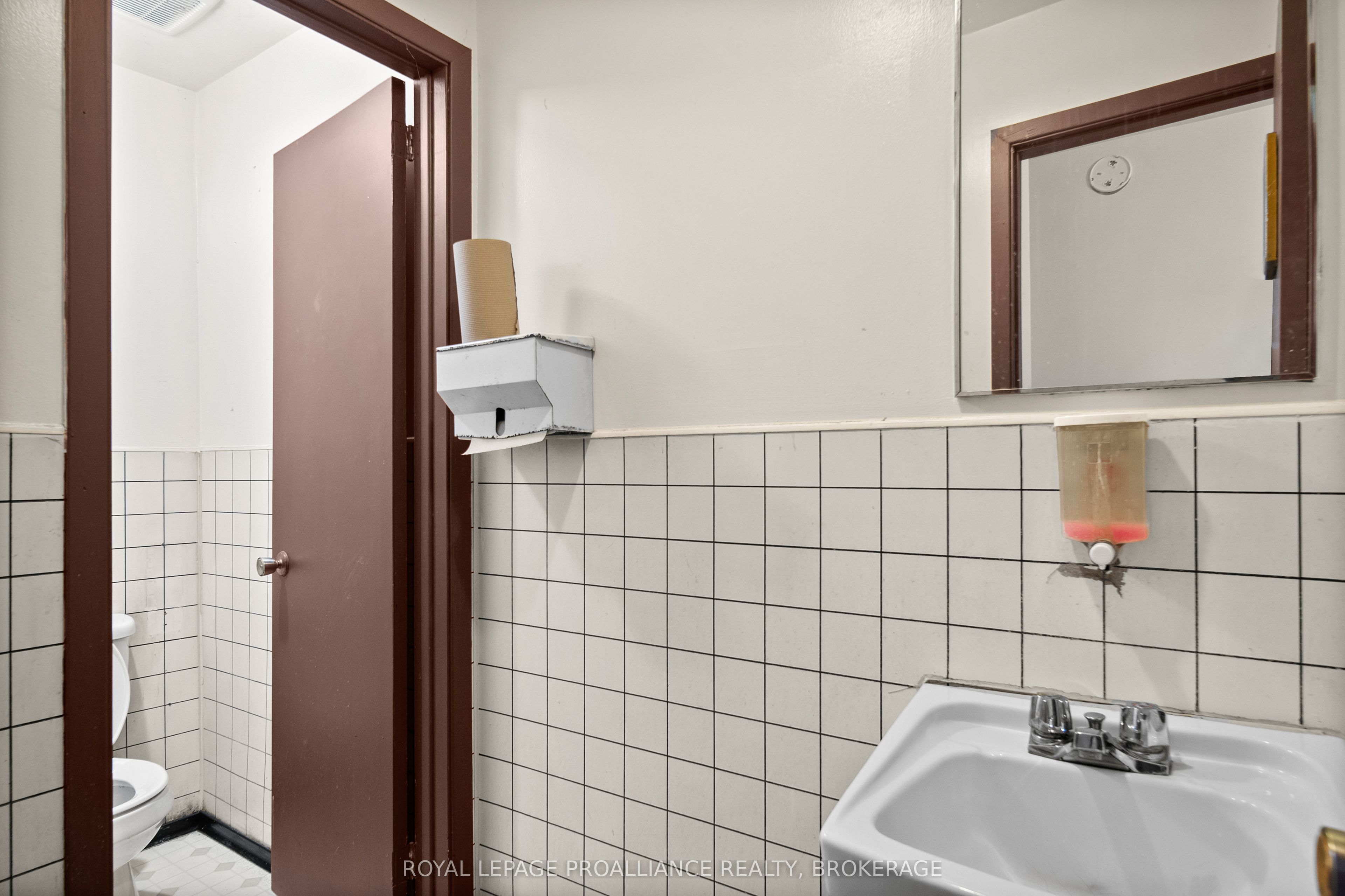 479 Princess Street Property Photo 15