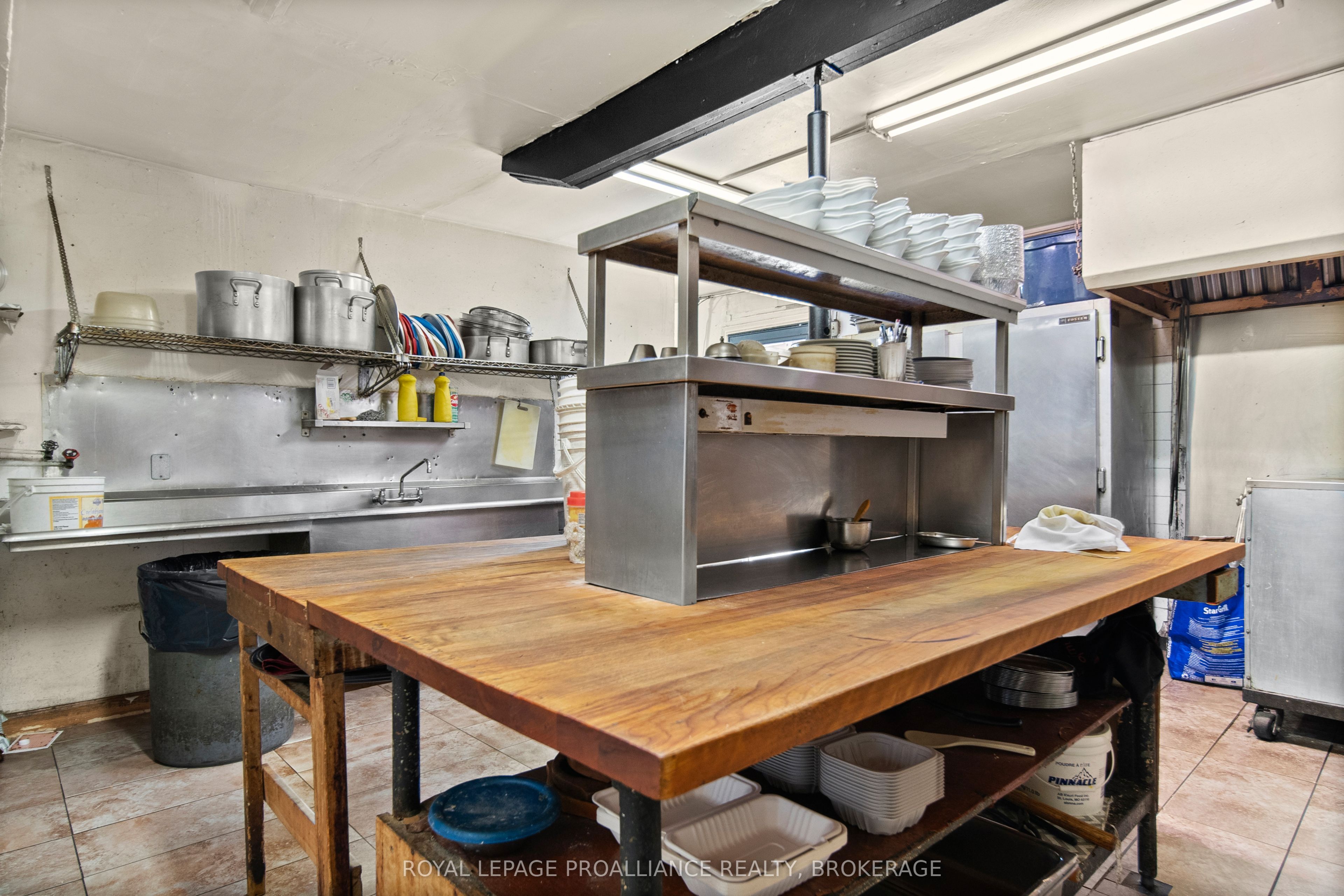479 Princess Street Property Photo 18