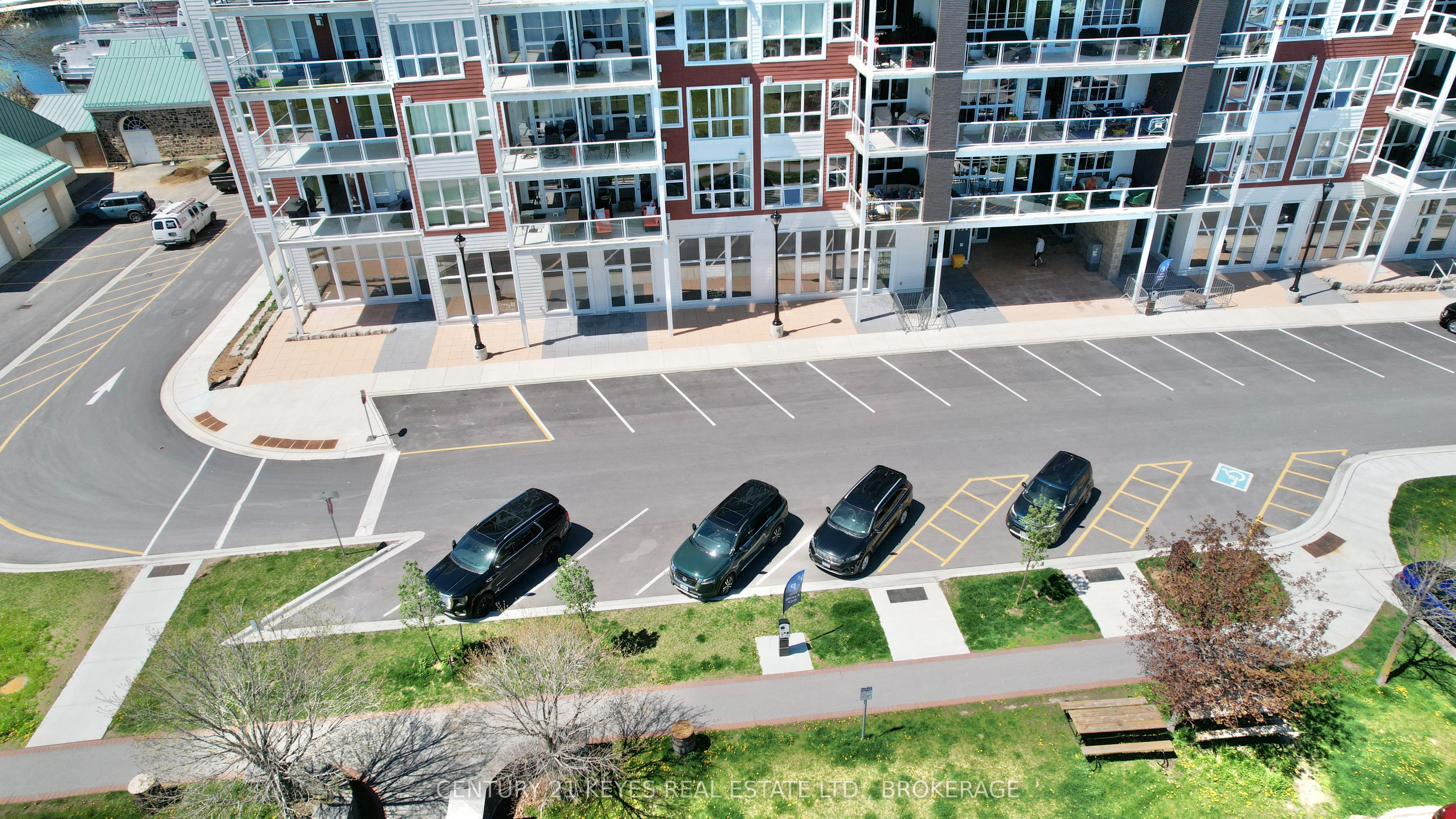 130 Water Street 7 Property Photo 4