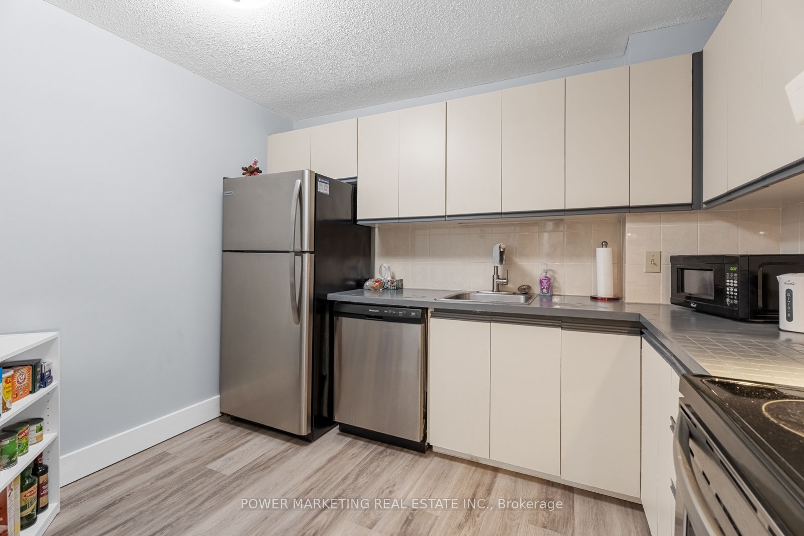 #715 - 1599 Lassiter Terrace Property Photo 10