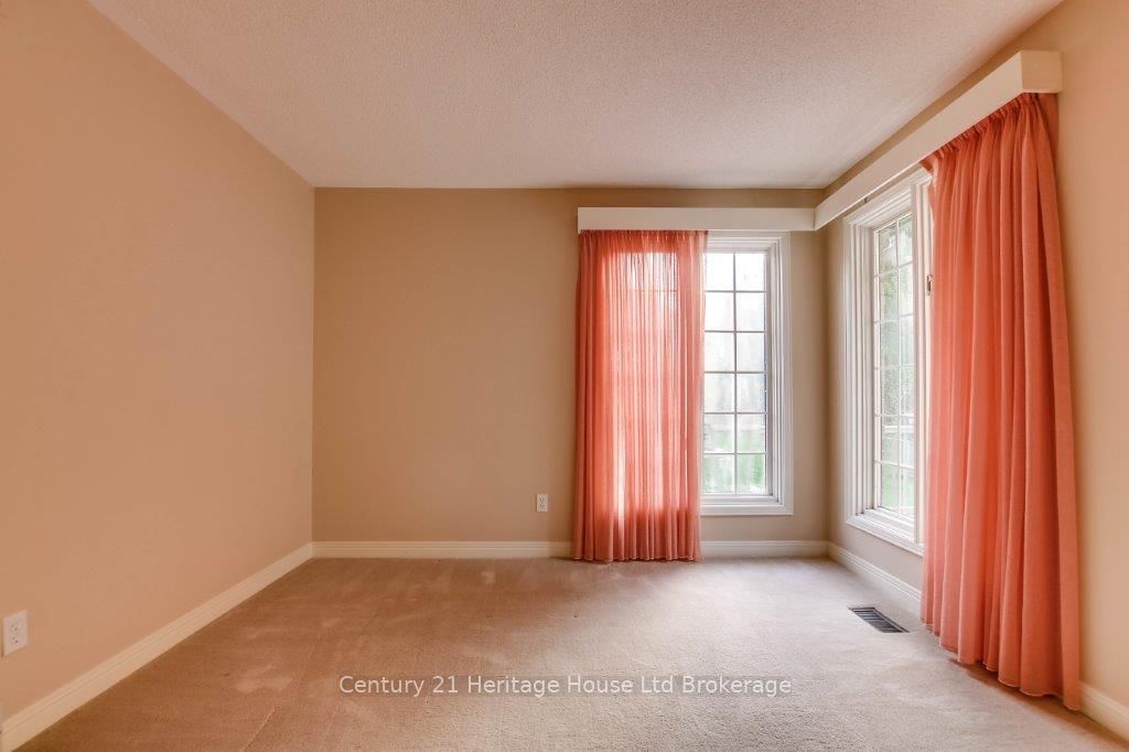 675 Lansdowne Avenue Property Photo 7