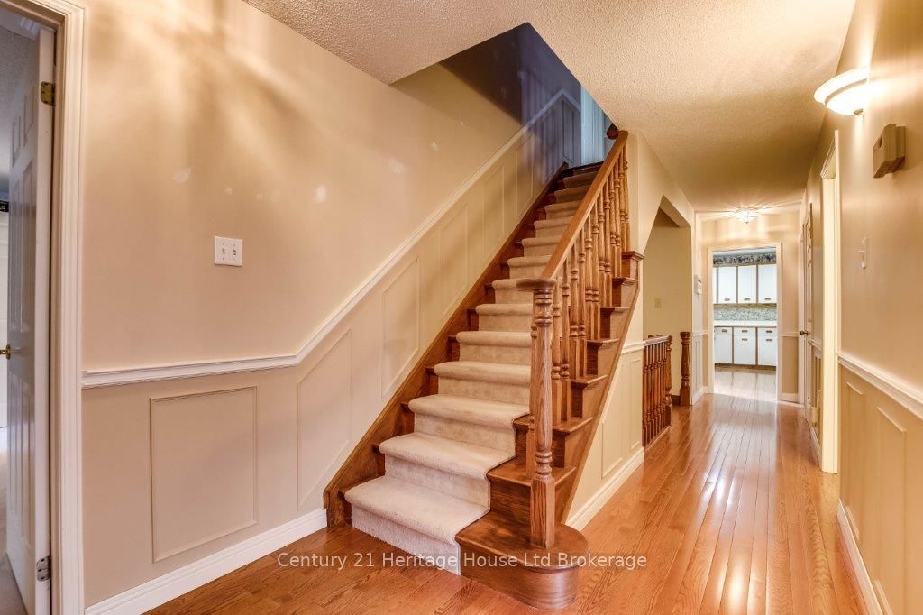 675 Lansdowne Avenue Property Photo 9
