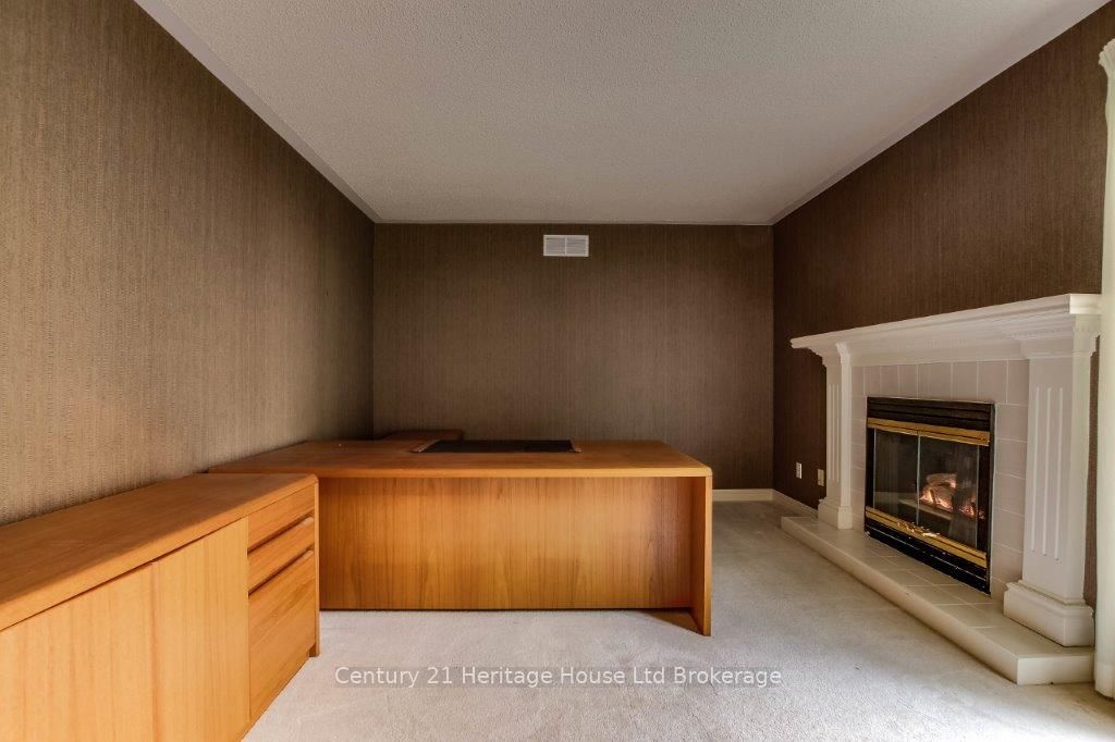 675 Lansdowne Avenue Property Photo 16