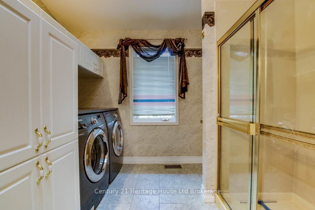 675 Lansdowne Avenue Property Photo 17