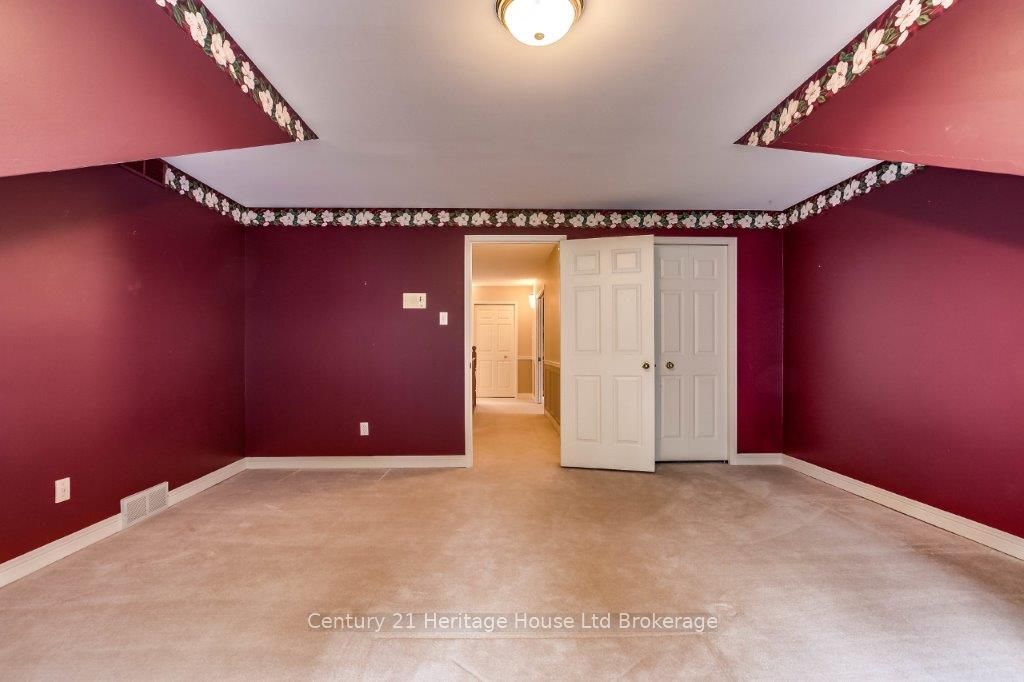 675 Lansdowne Avenue Property Photo 22
