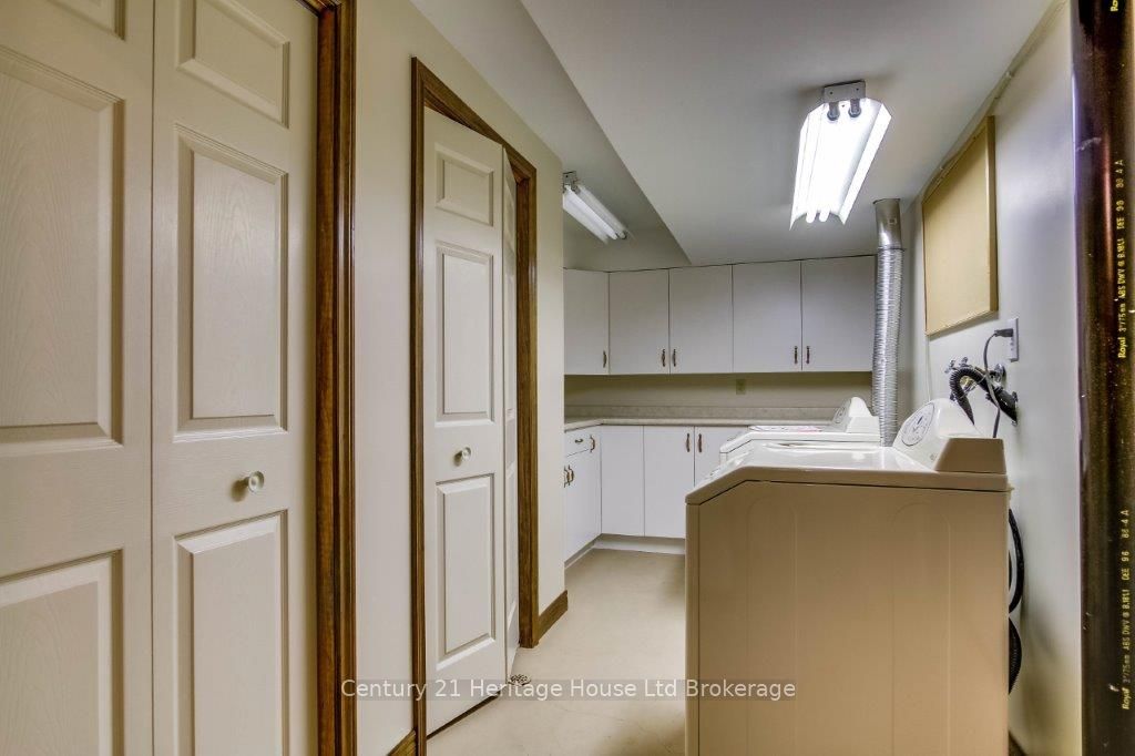 675 Lansdowne Avenue Property Photo 32