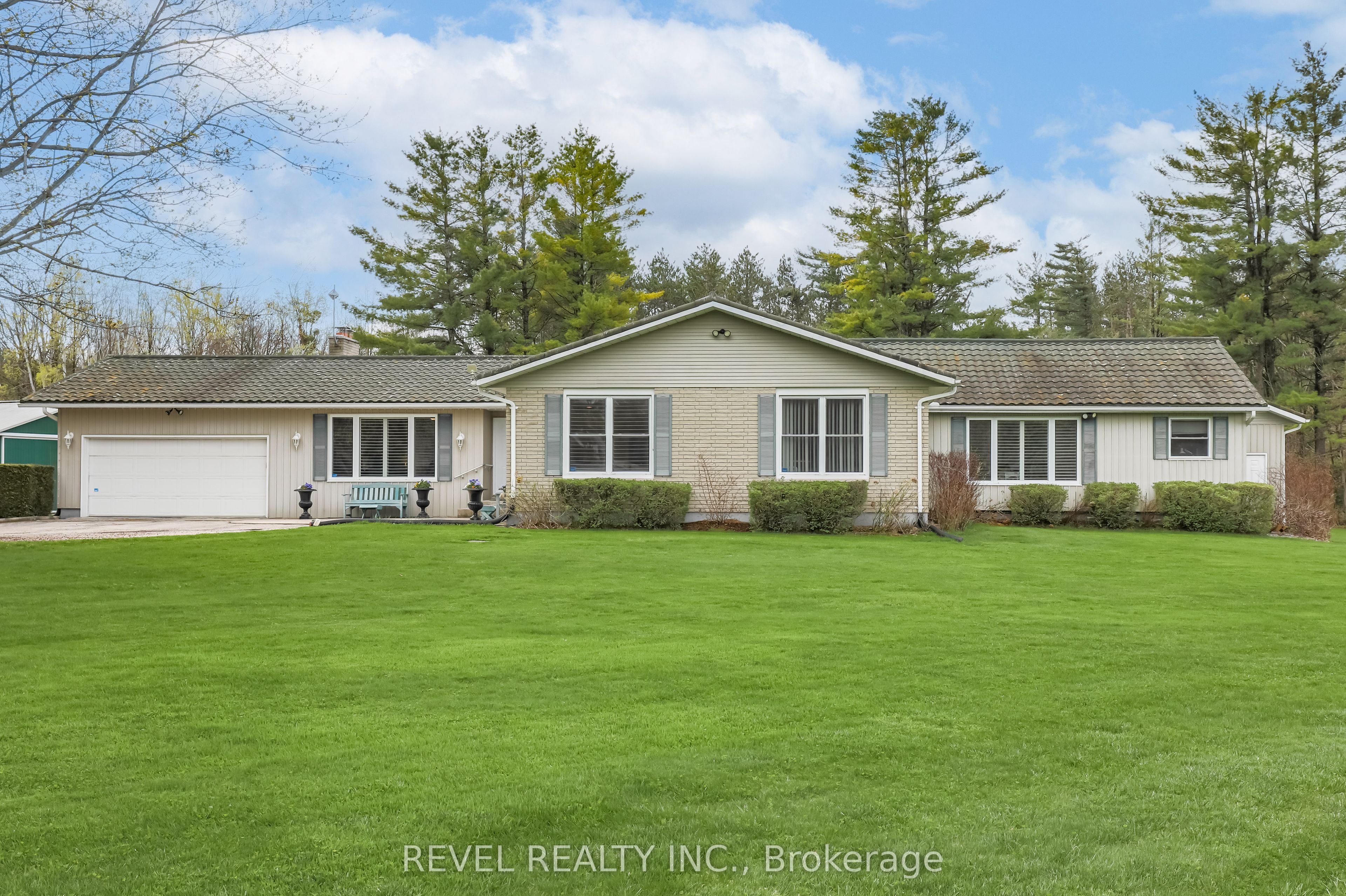1104 Quaker Road Property Photo