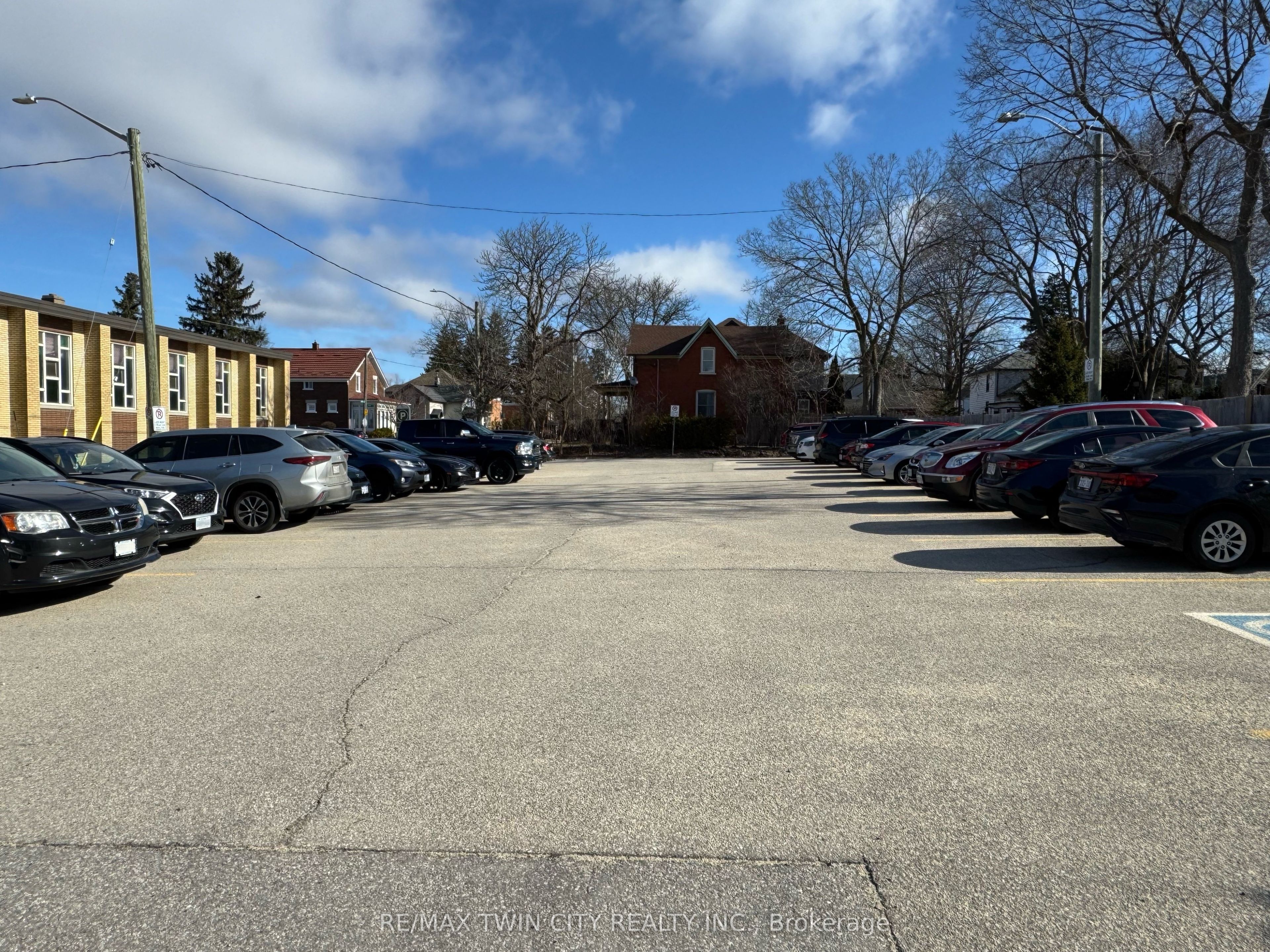 423 King Street Property Photo 47