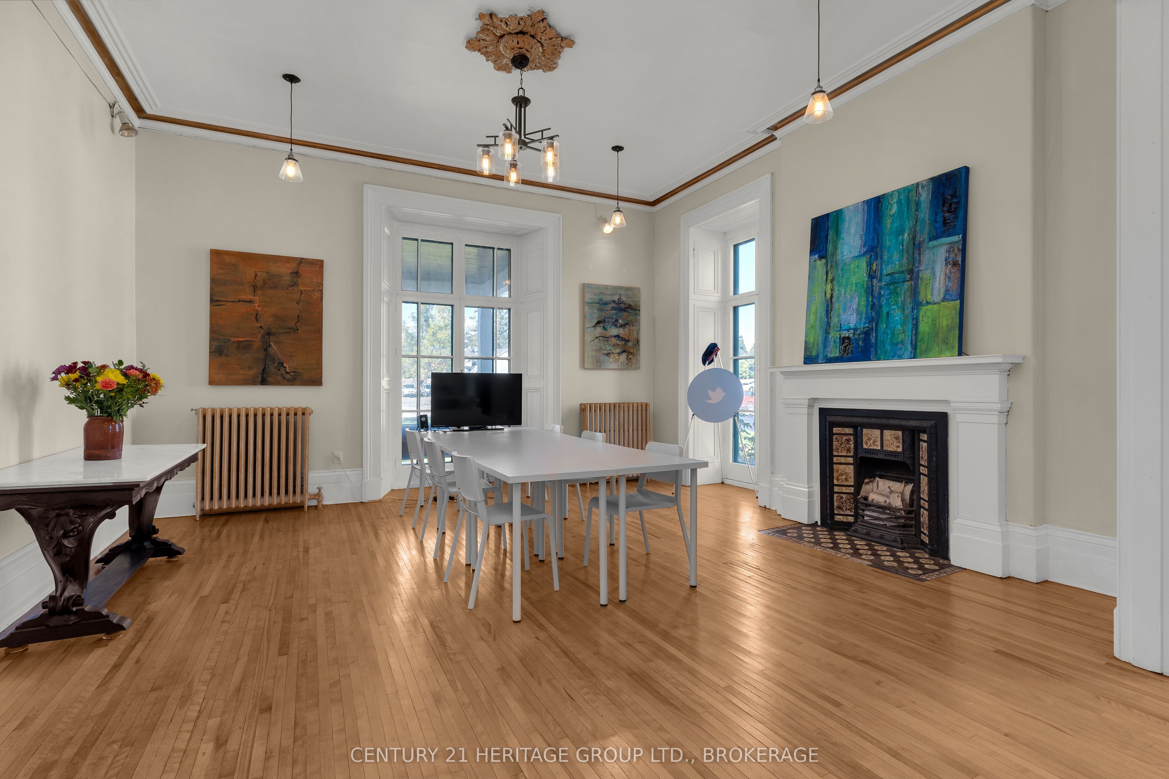 389 King Street E Property Photo 20