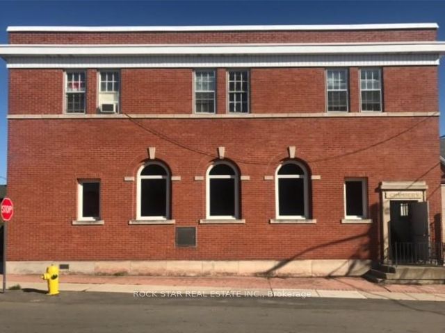 19 King Street W Property Photo 26
