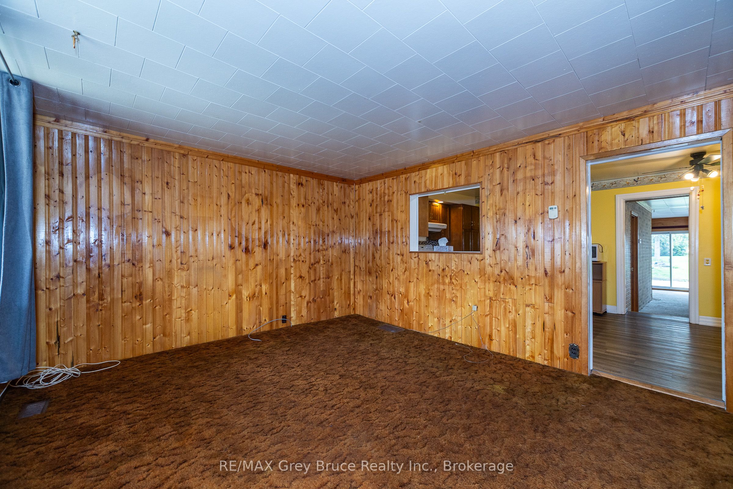 1881 6th Avenue E Property Photo 4