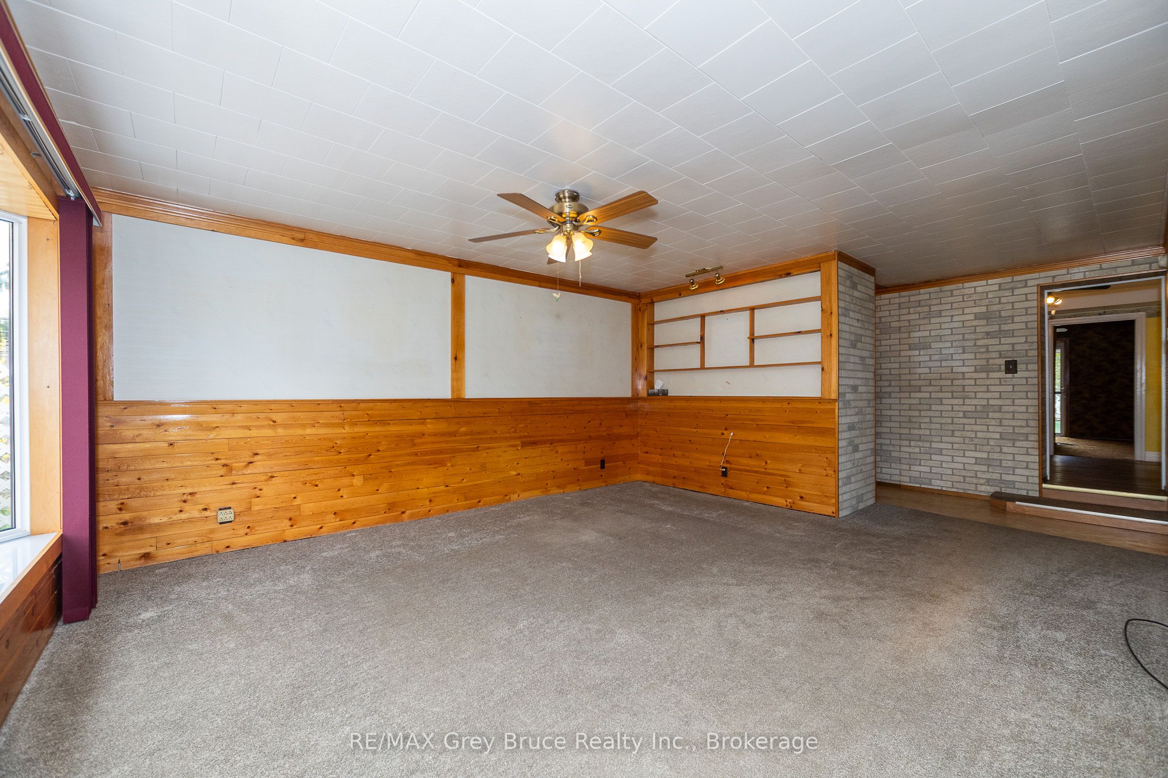 1881 6th Avenue E Property Photo 13