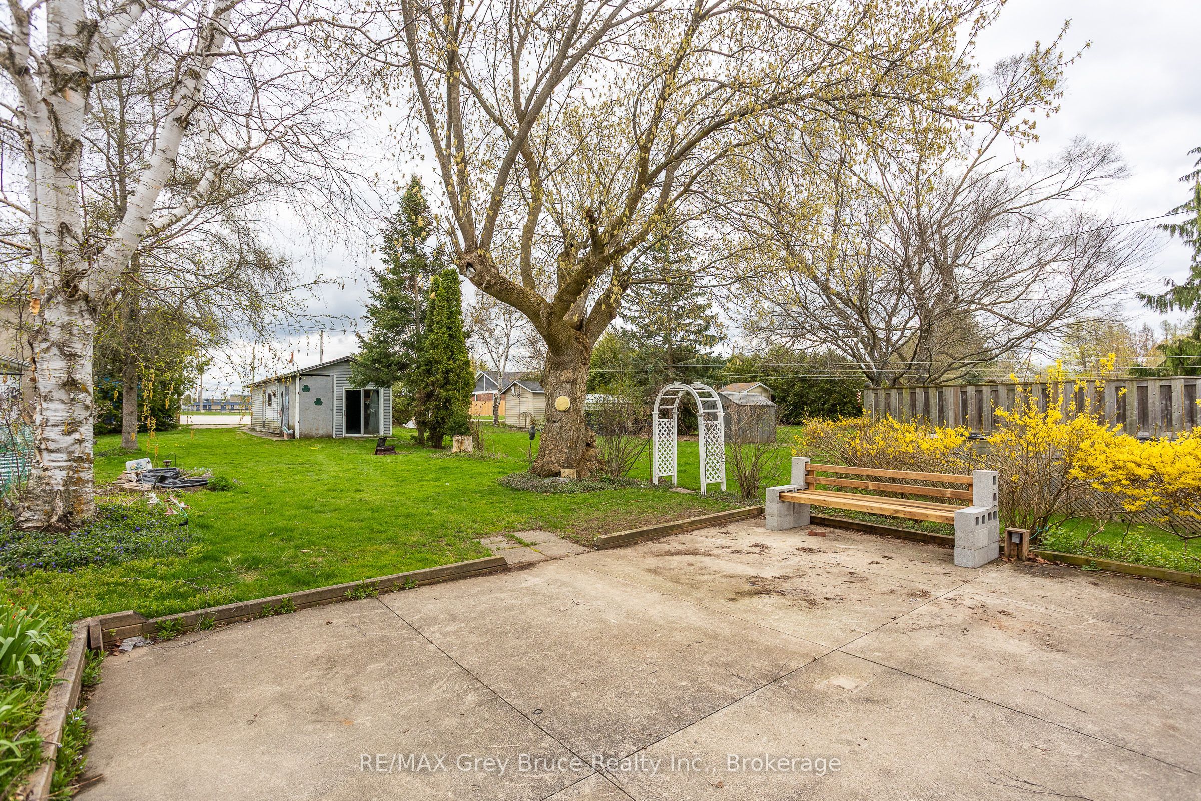 1881 6th Avenue E Property Photo 16