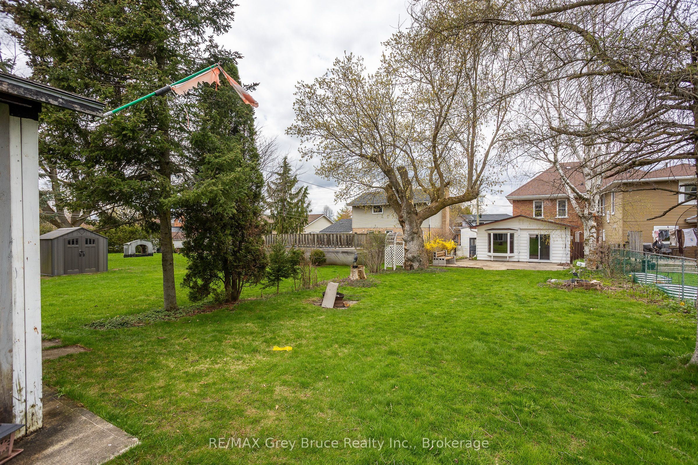 1881 6th Avenue E Property Photo 18