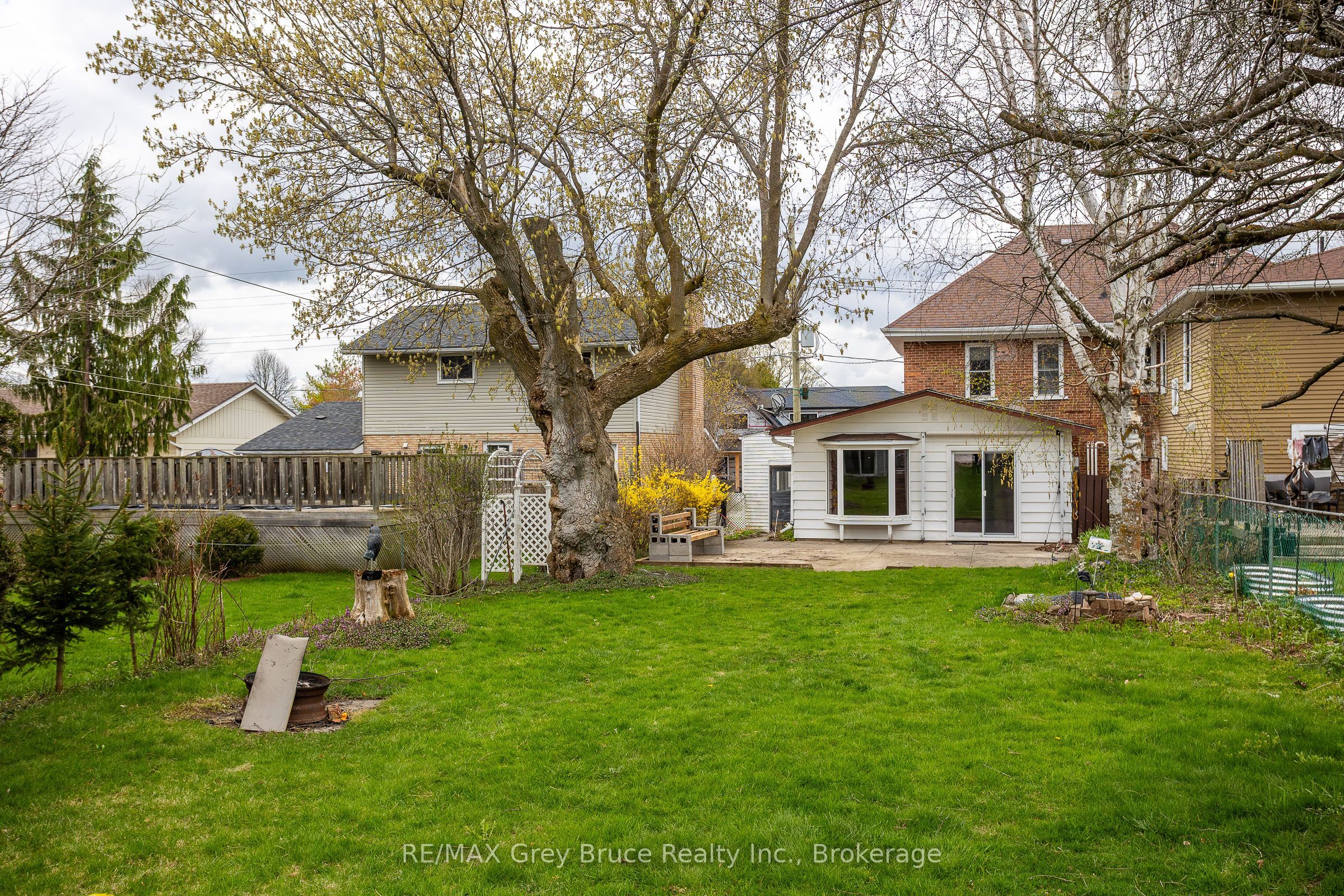 1881 6th Avenue E Property Photo 19