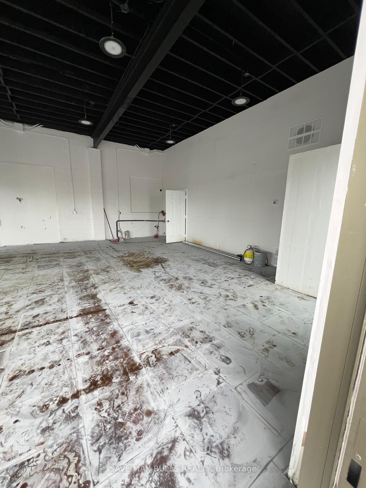 #unit# 1 Front Unit - 3761 Hwy 6 Road Property Photo 12