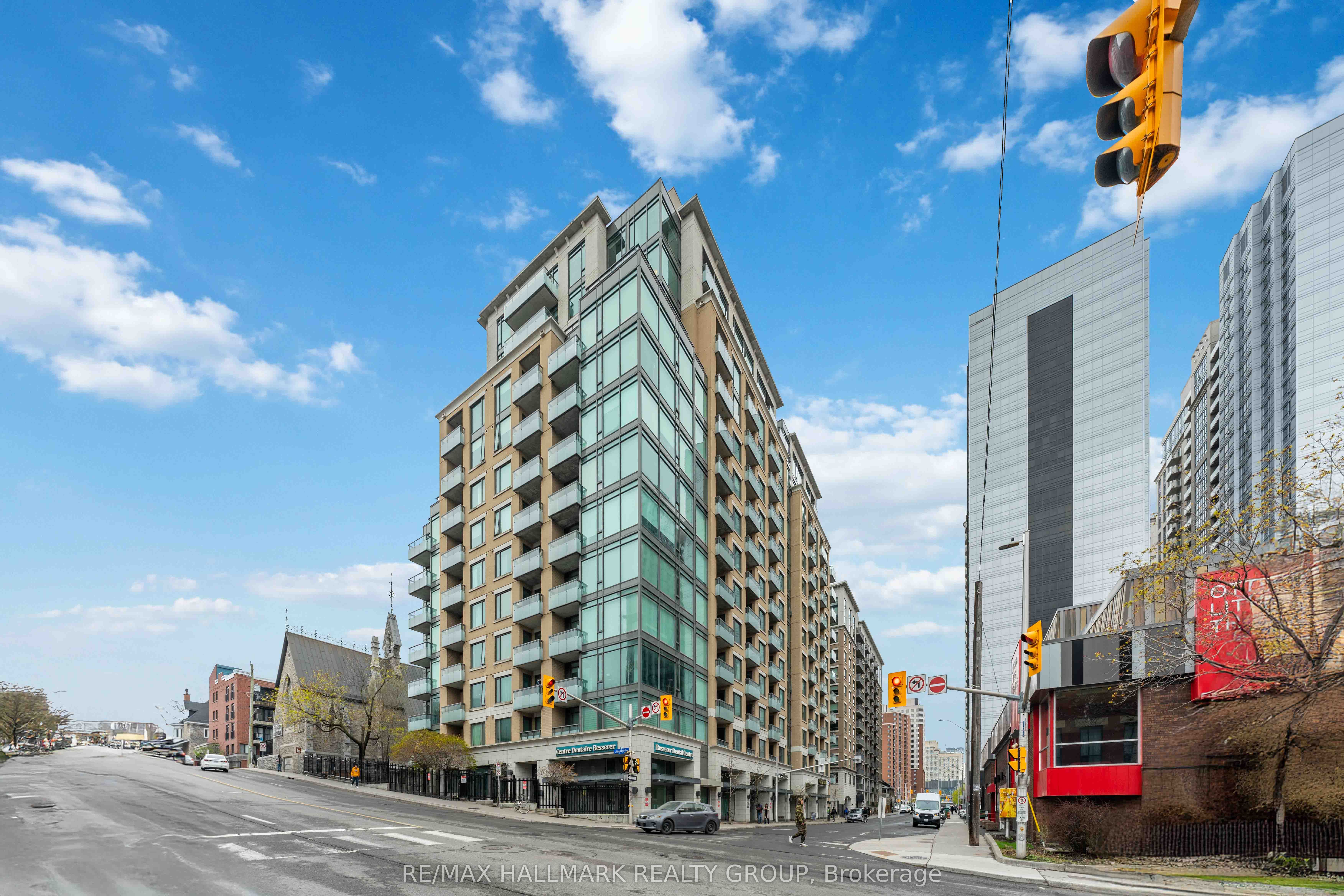 #1408 - 238 Besserer Street Property Photo