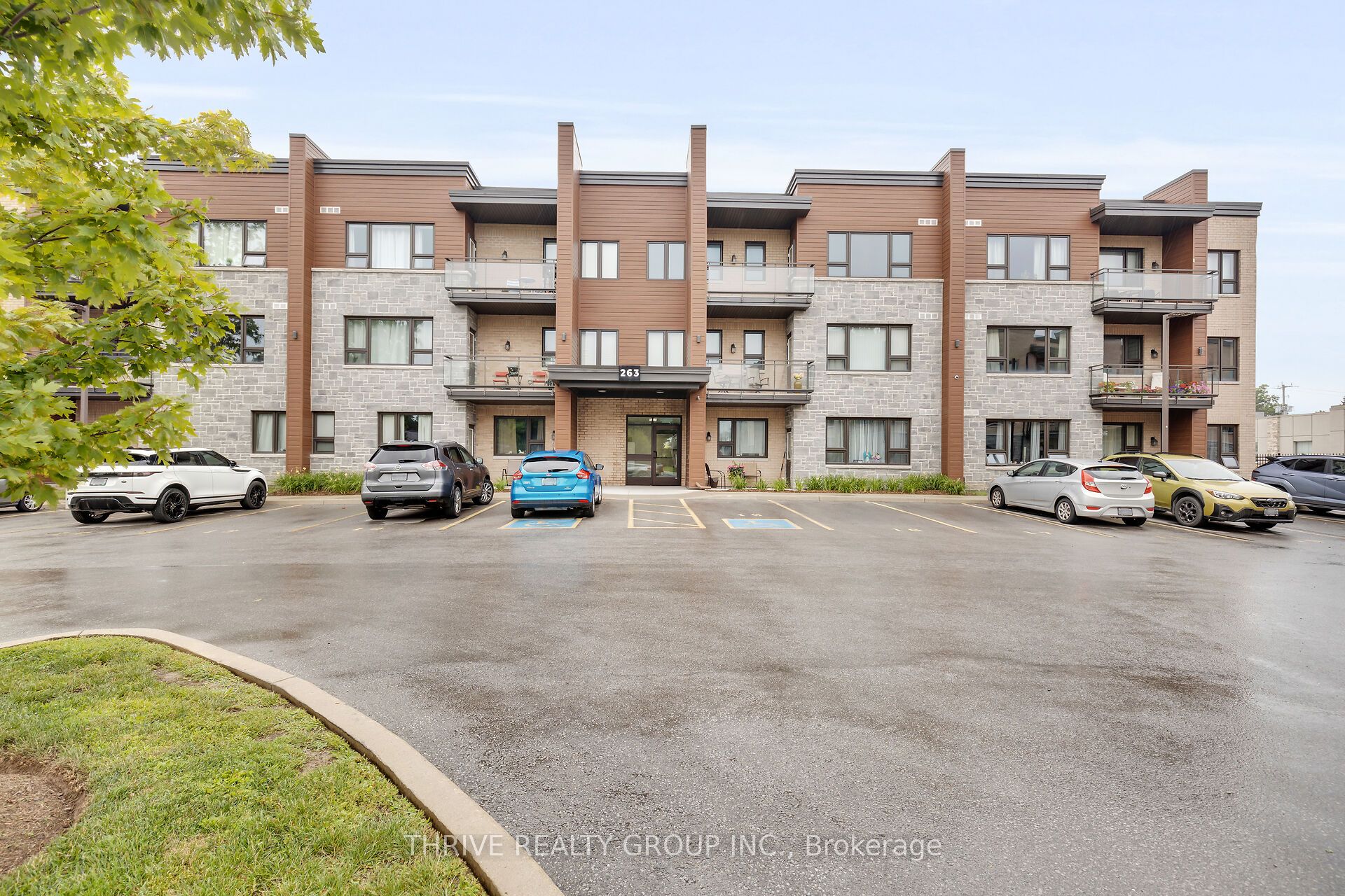 263 Butler St Property Photo 1