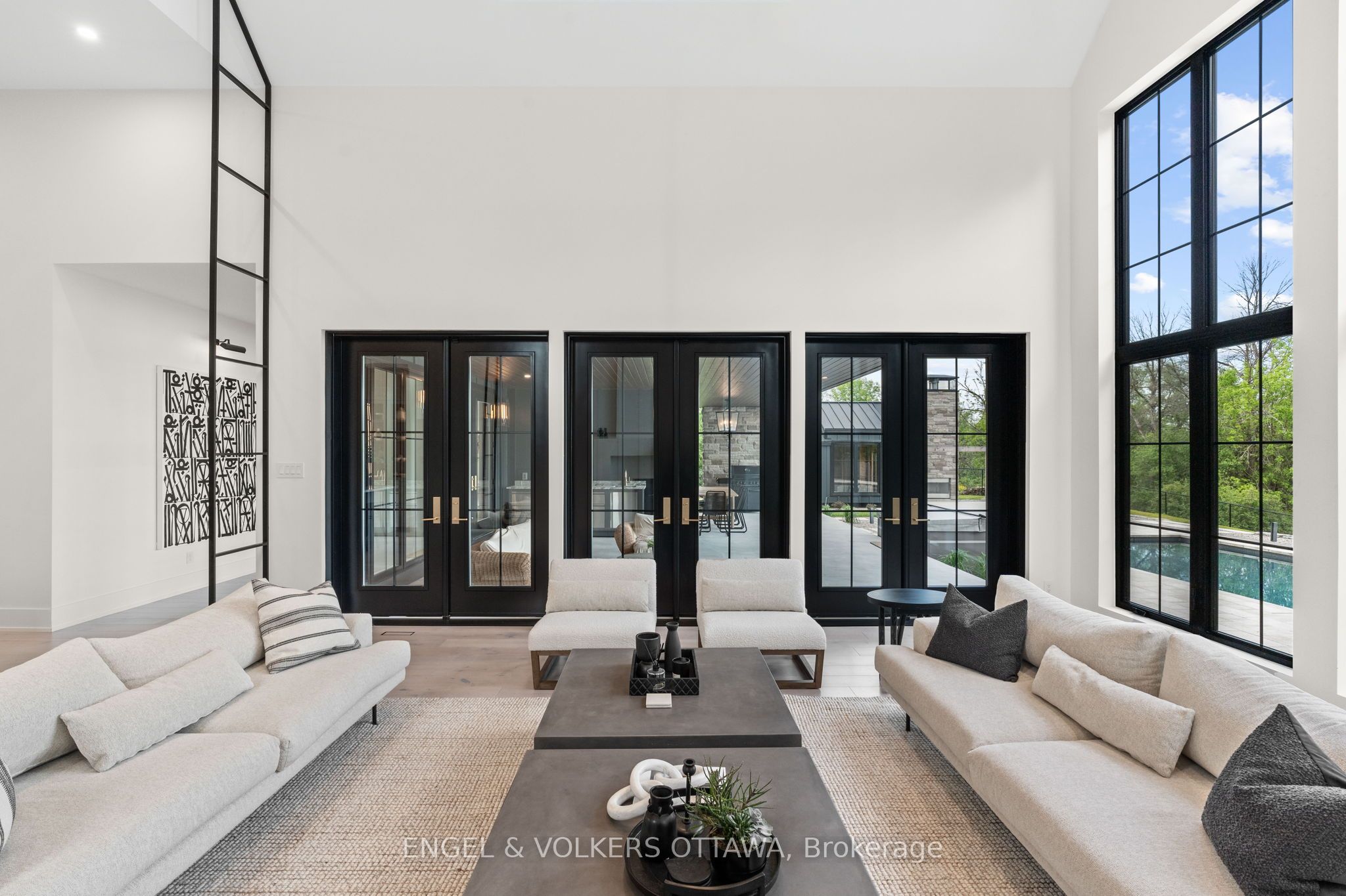 39 Winding Way Property Photo 15