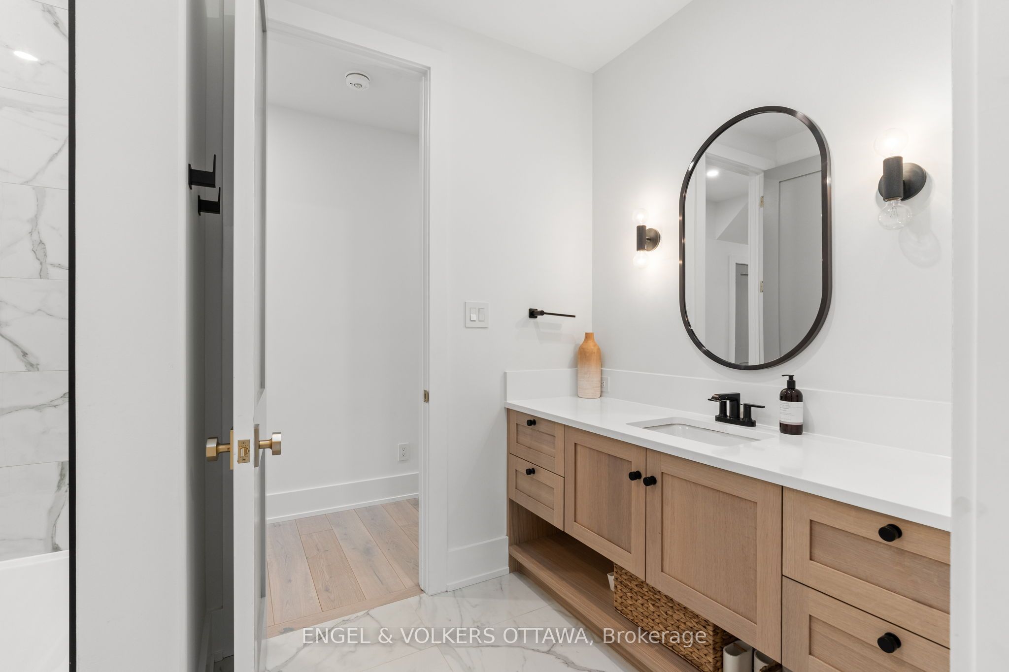 39 Winding Way Property Photo 30