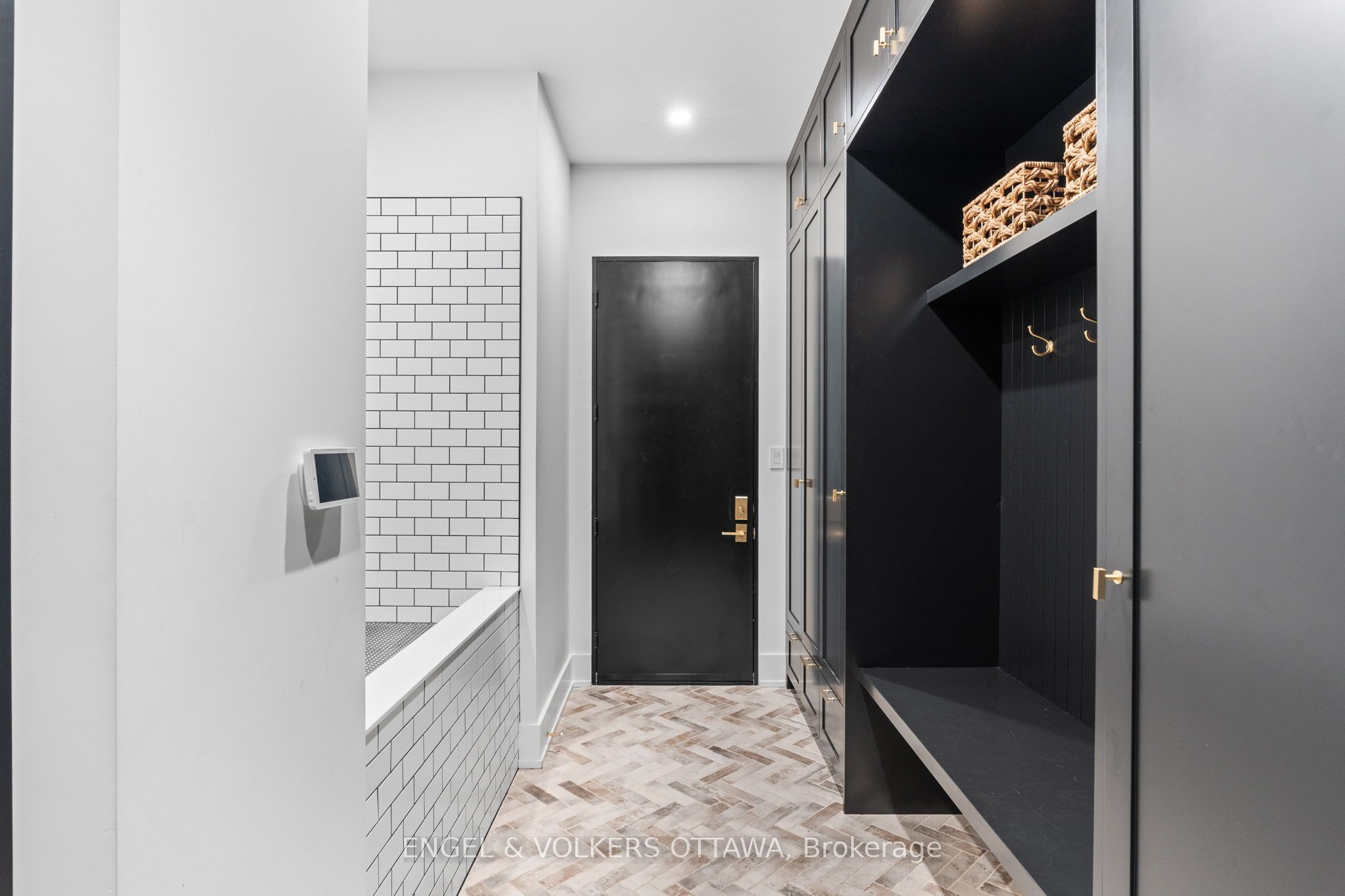 39 Winding Way Property Photo 33