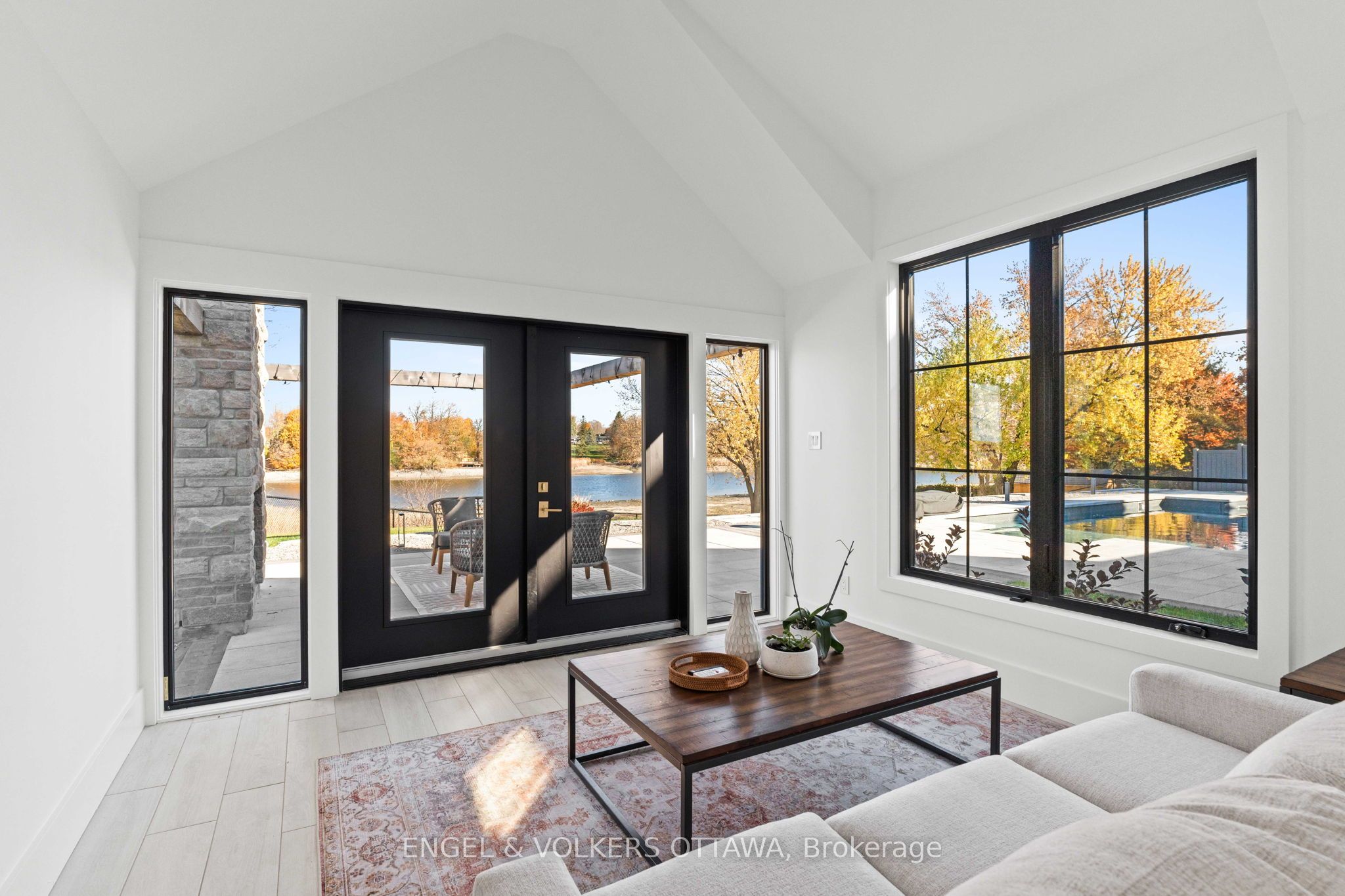 39 Winding Way Property Photo 40