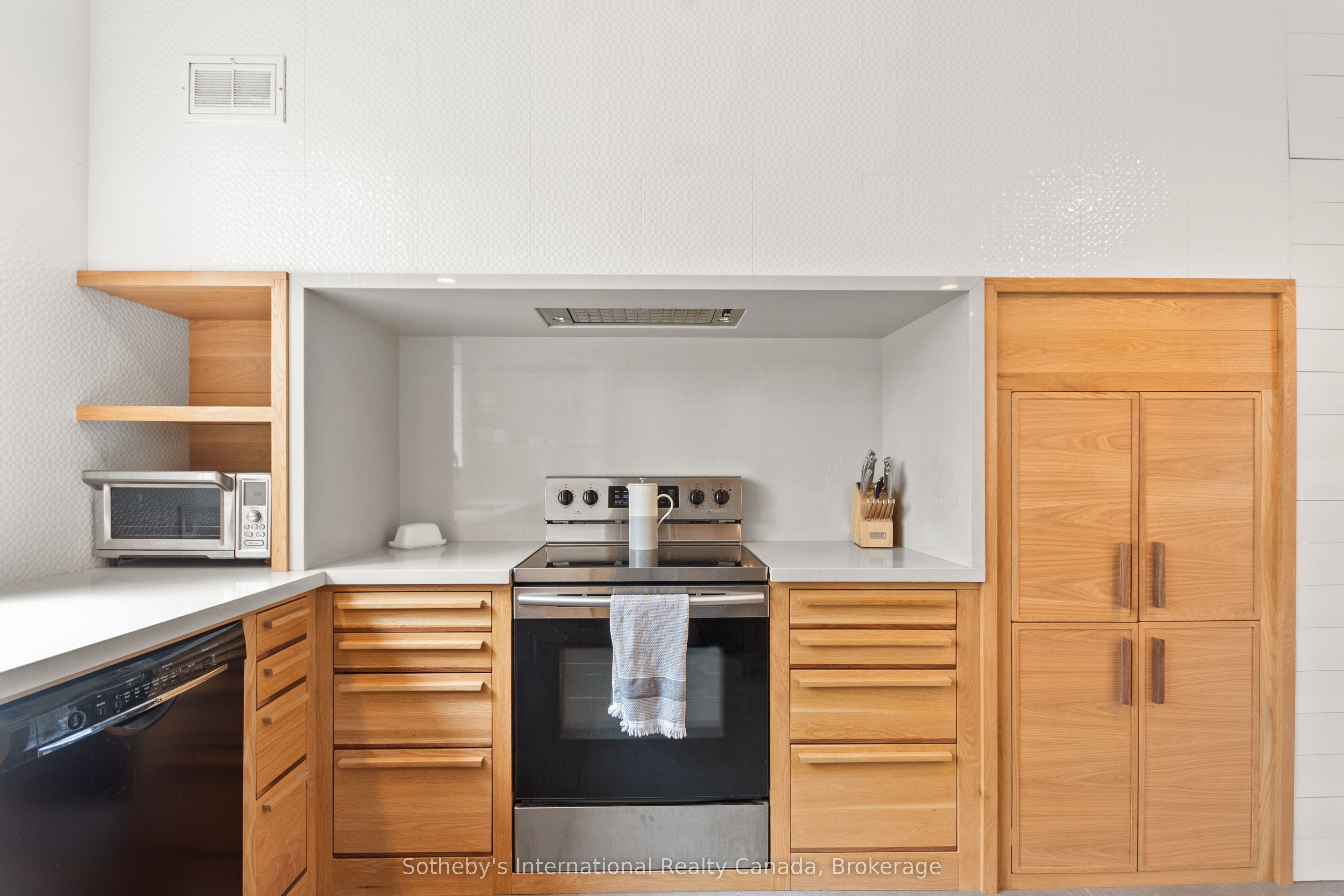 1100 Whites Road Property Photo 10