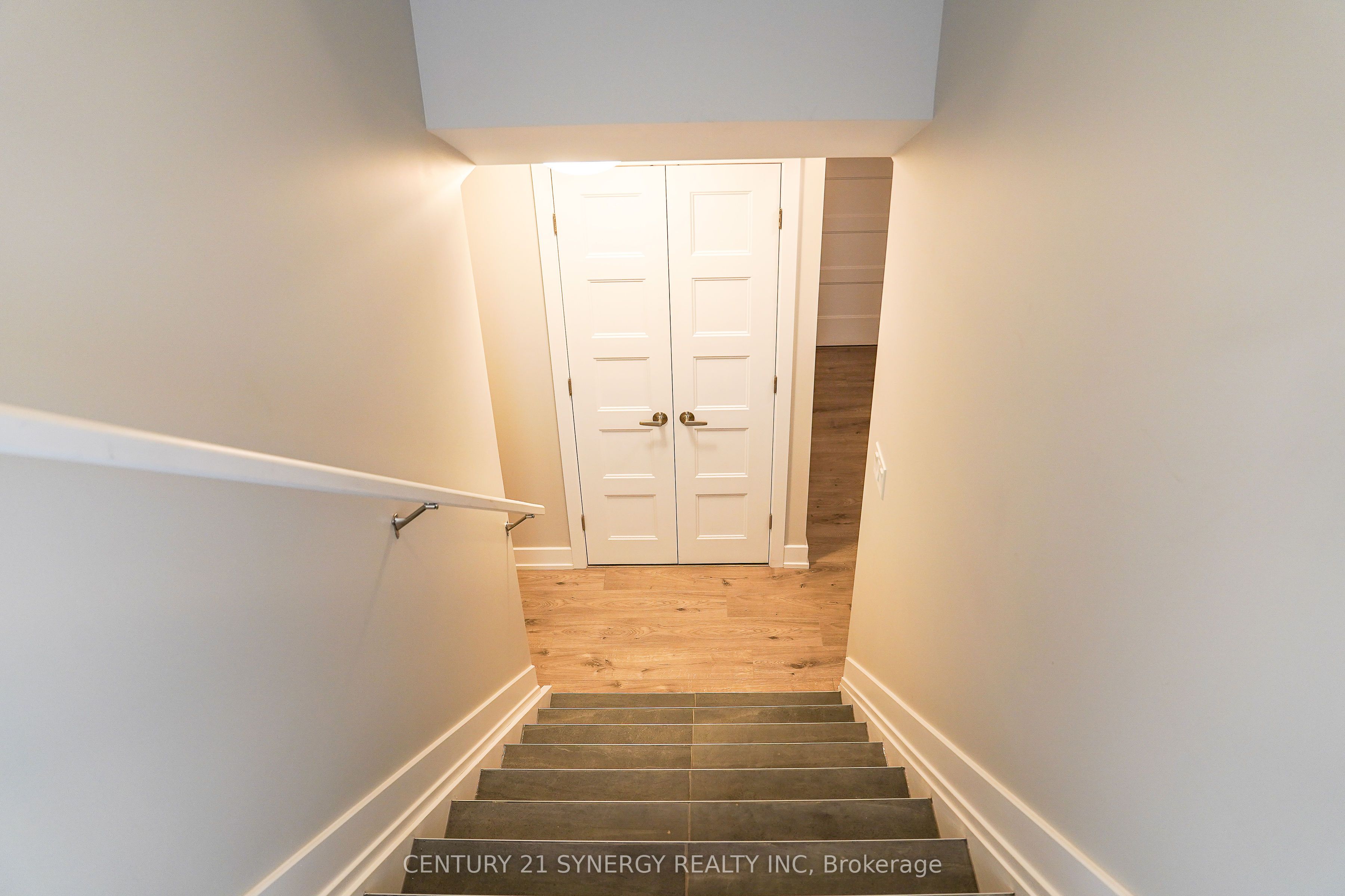 #b - 272 Moisson Street Property Photo 3