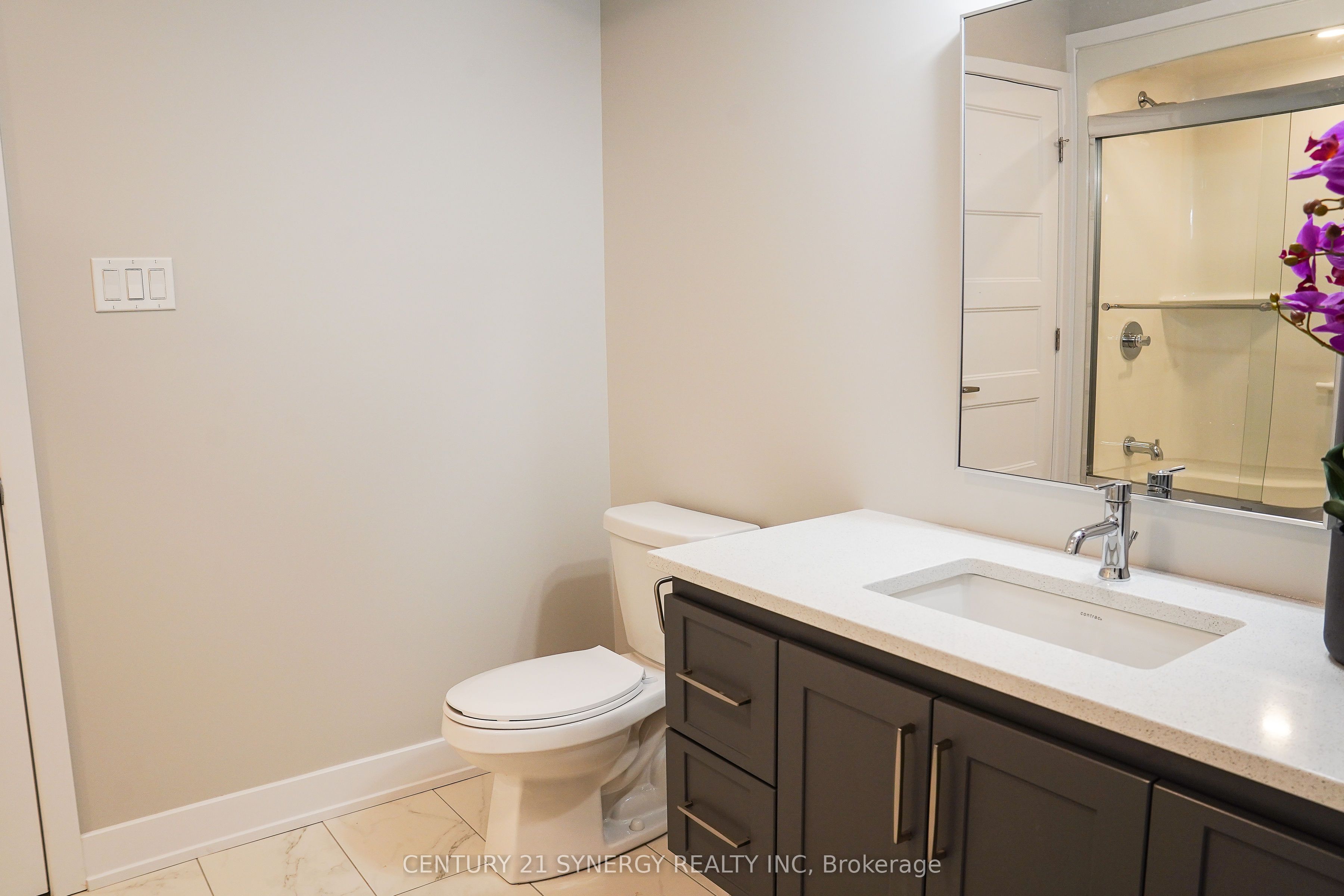 #b - 272 Moisson Street Property Photo 8