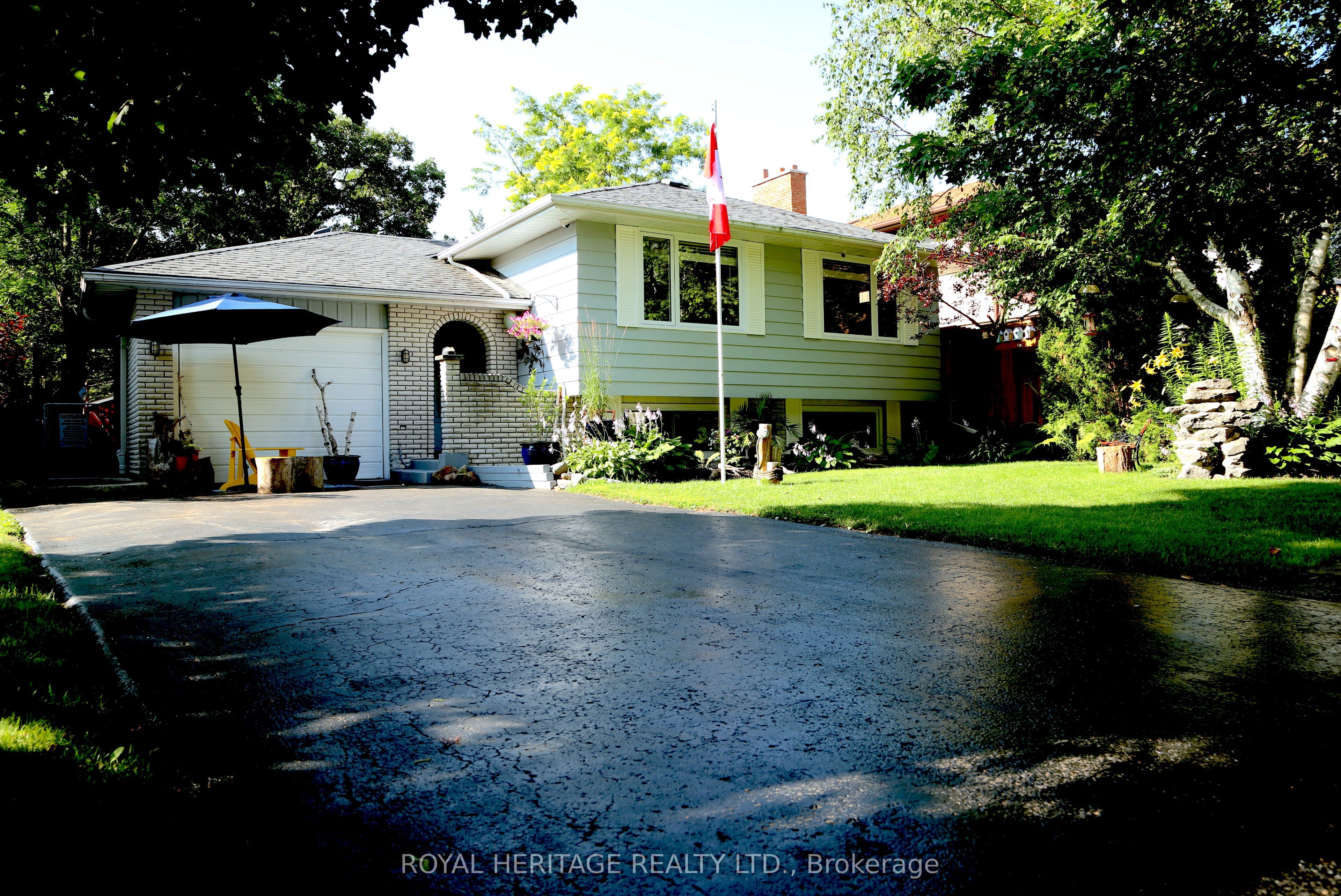 17 Briarwood Crescent Property Photo