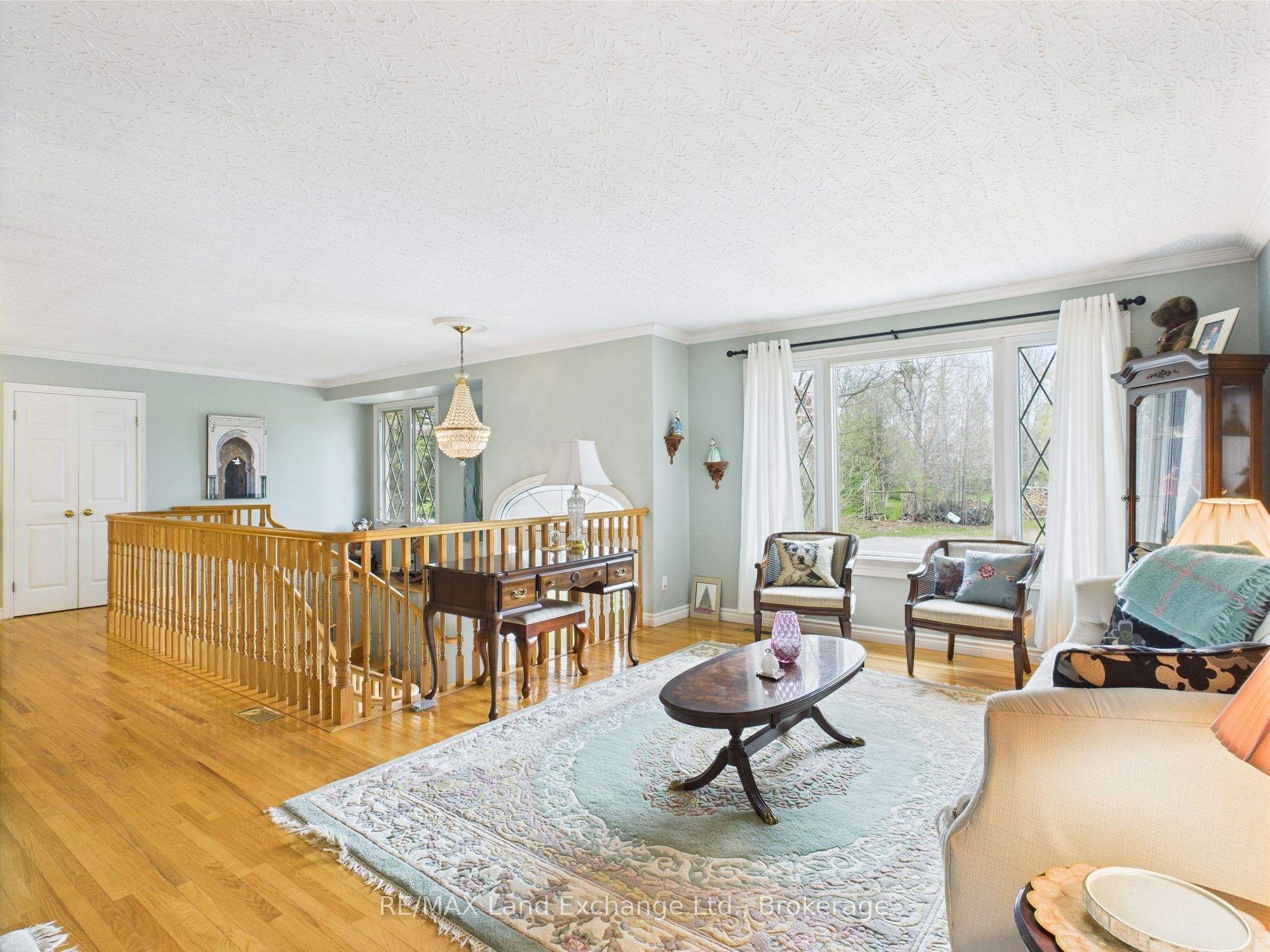 155 Willis Crescent Property Photo 7