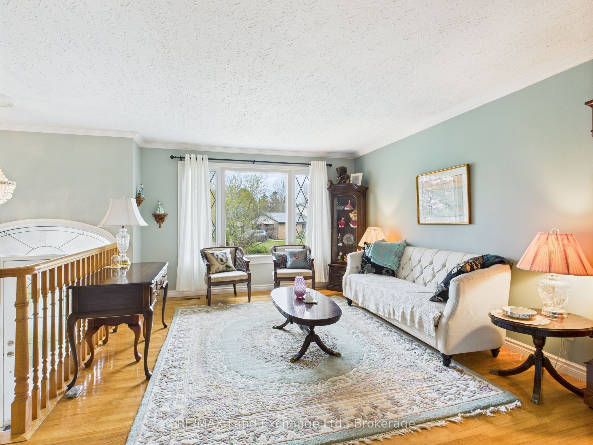 155 Willis Crescent Property Photo 8