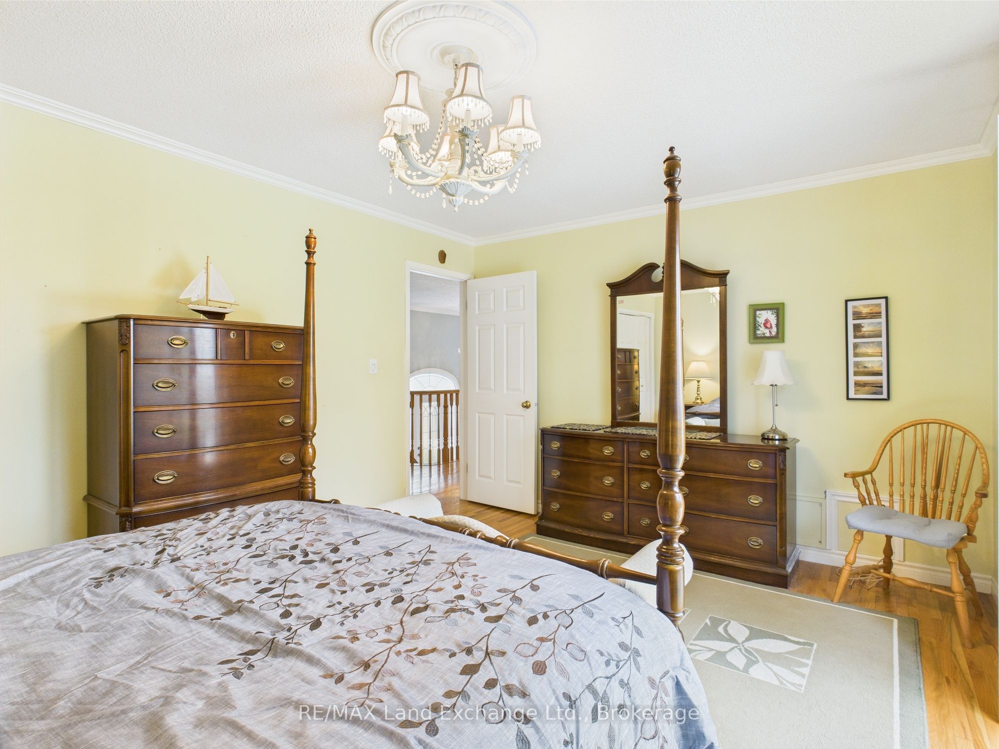 155 Willis Crescent Property Photo 17