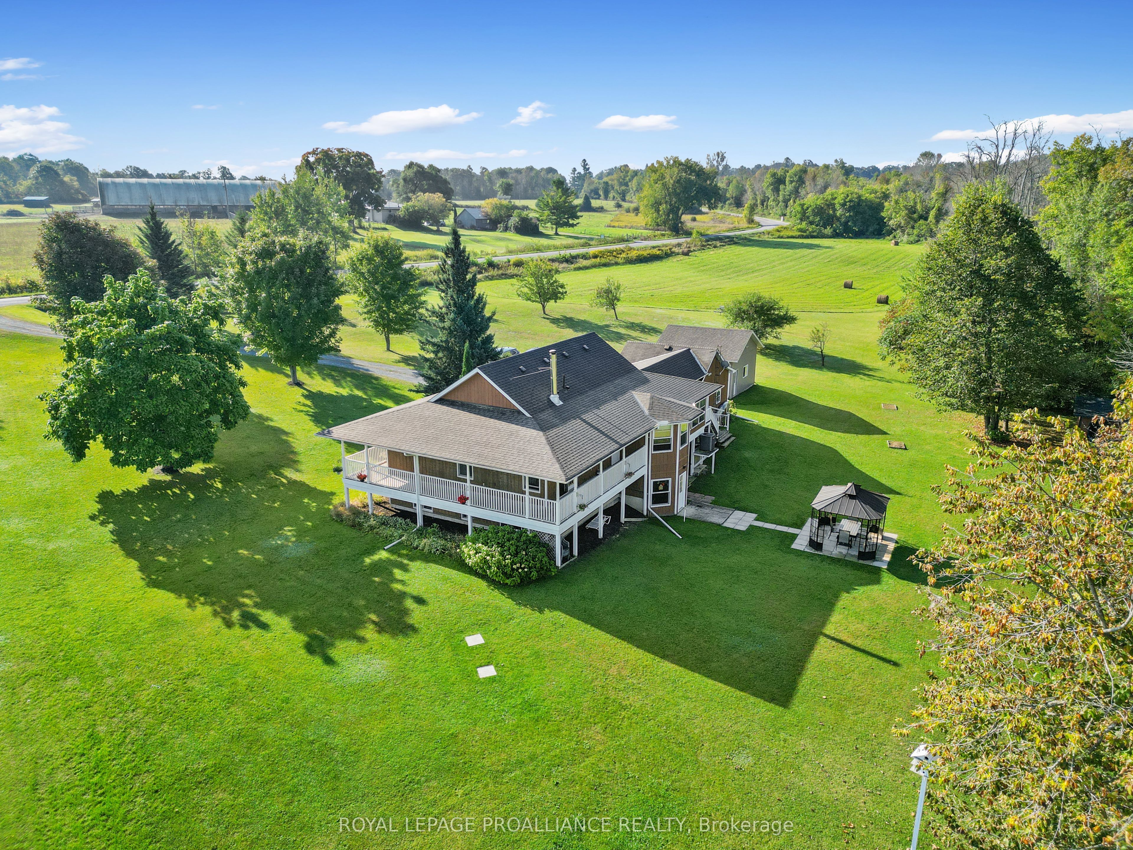 236 Friendly Acres Road Property Photo 4