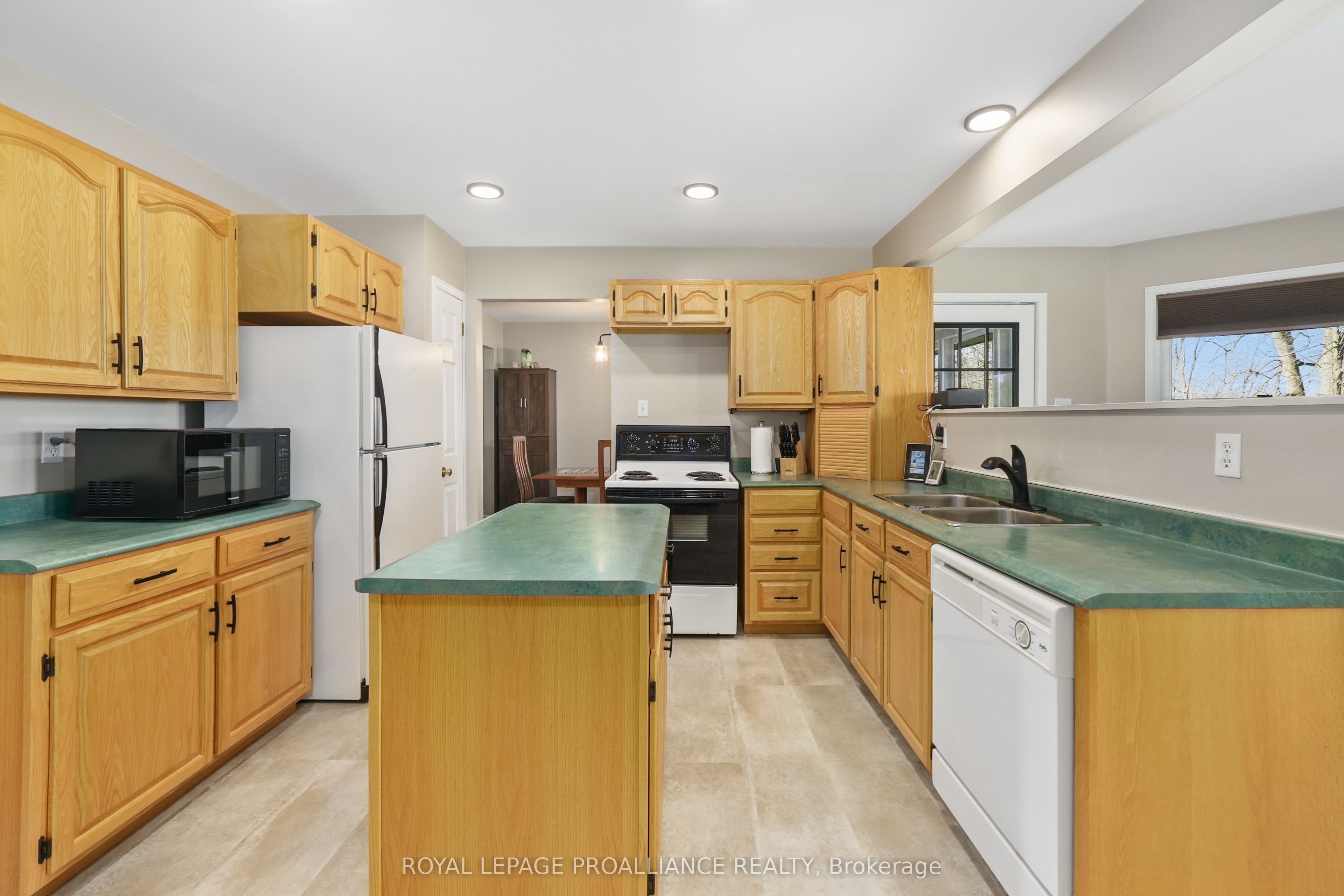 236 Friendly Acres Road Property Photo 16