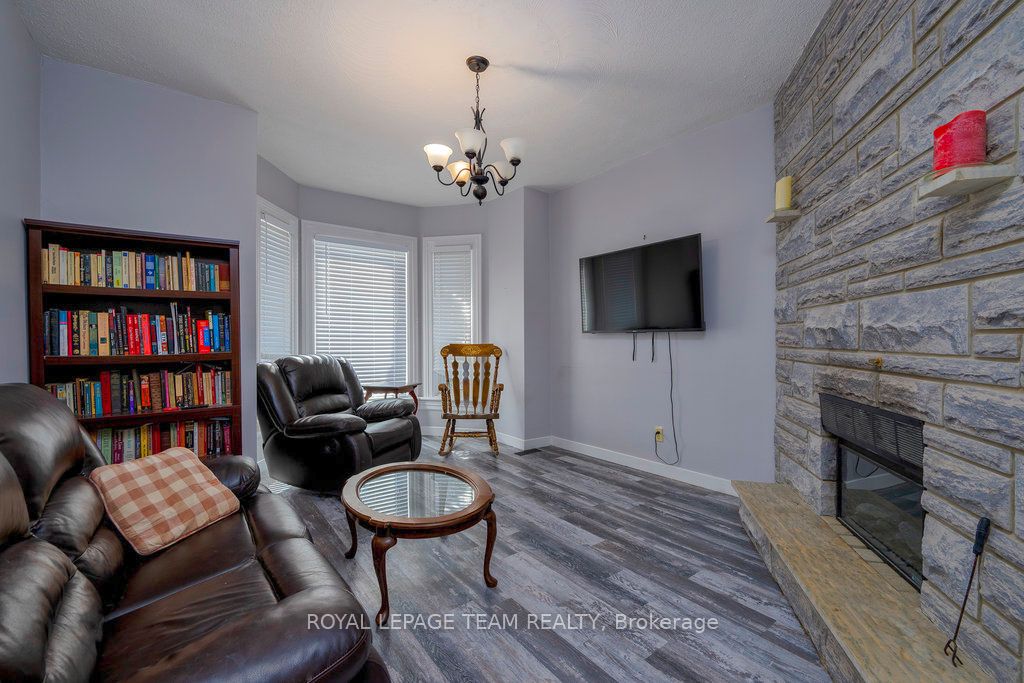 422 Donald B Munro Drive Property Photo 12