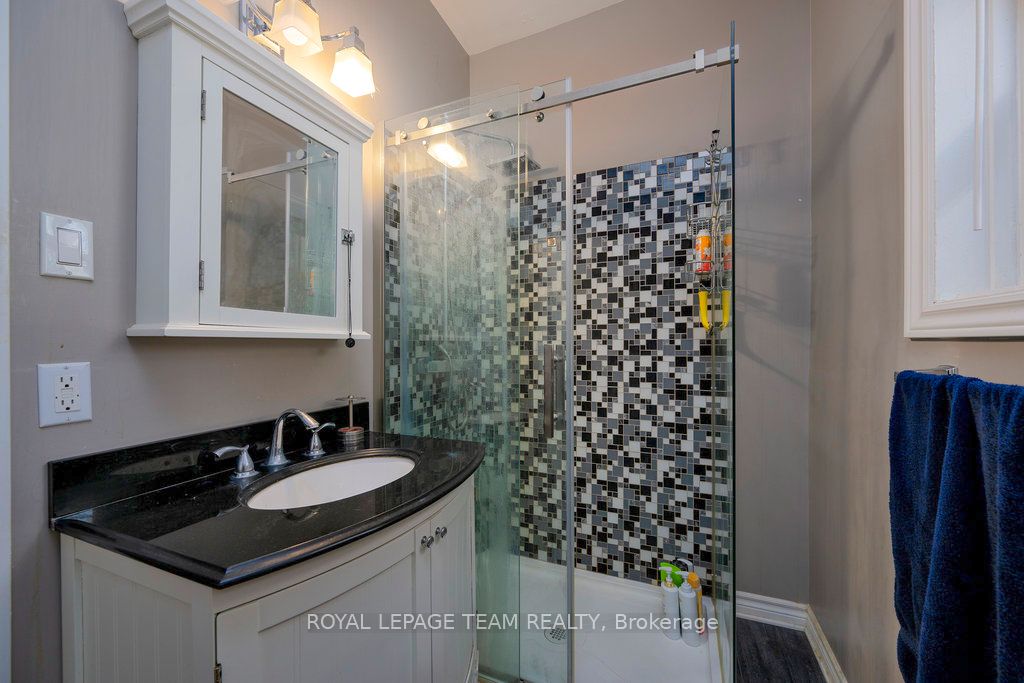422 Donald B Munro Drive Property Photo 16