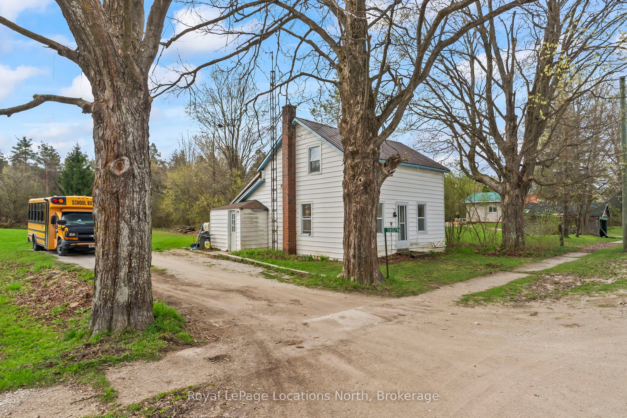 580296 Sideroad 60 Property Photo 1