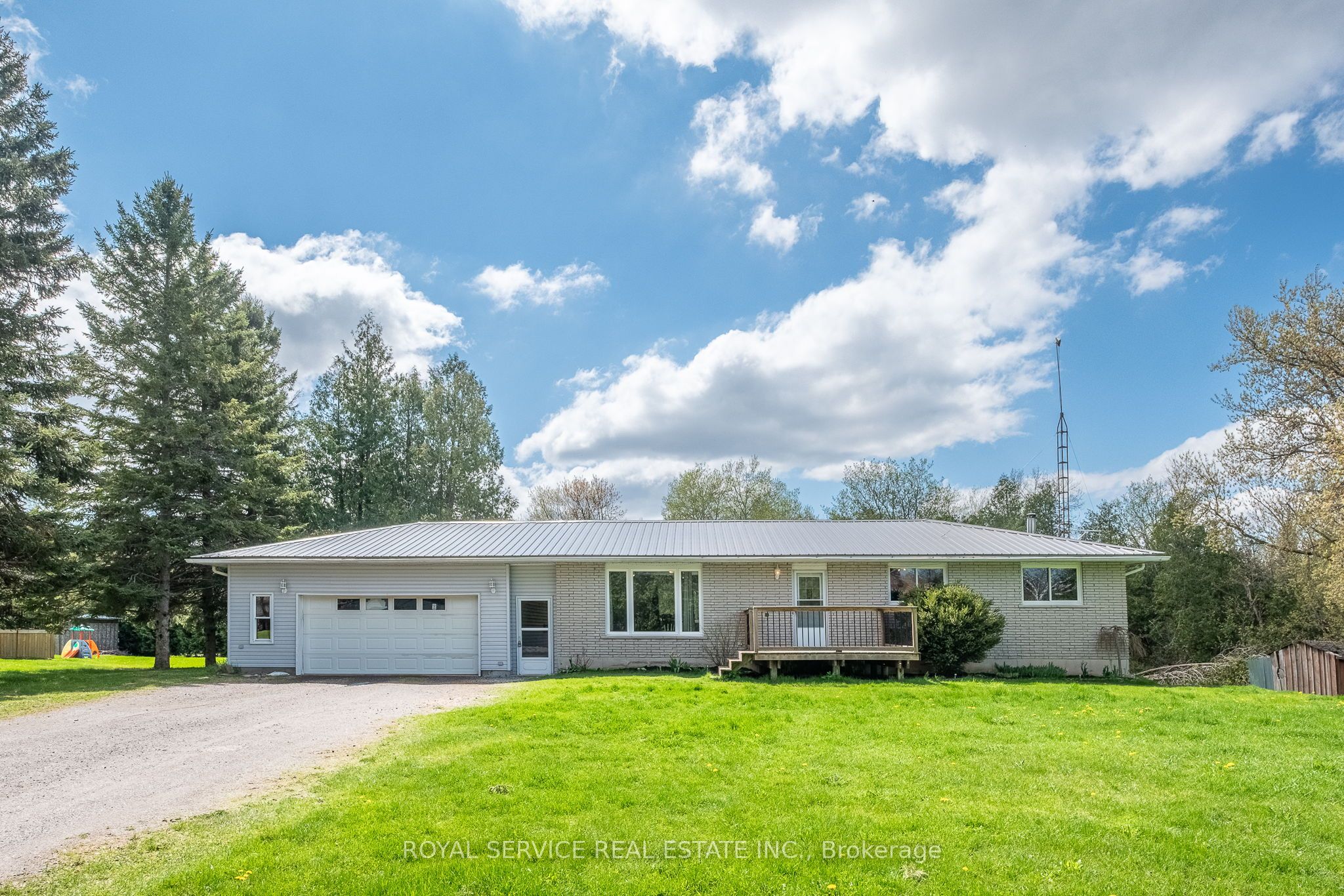 5280 Hillview Drive Property Photo 1