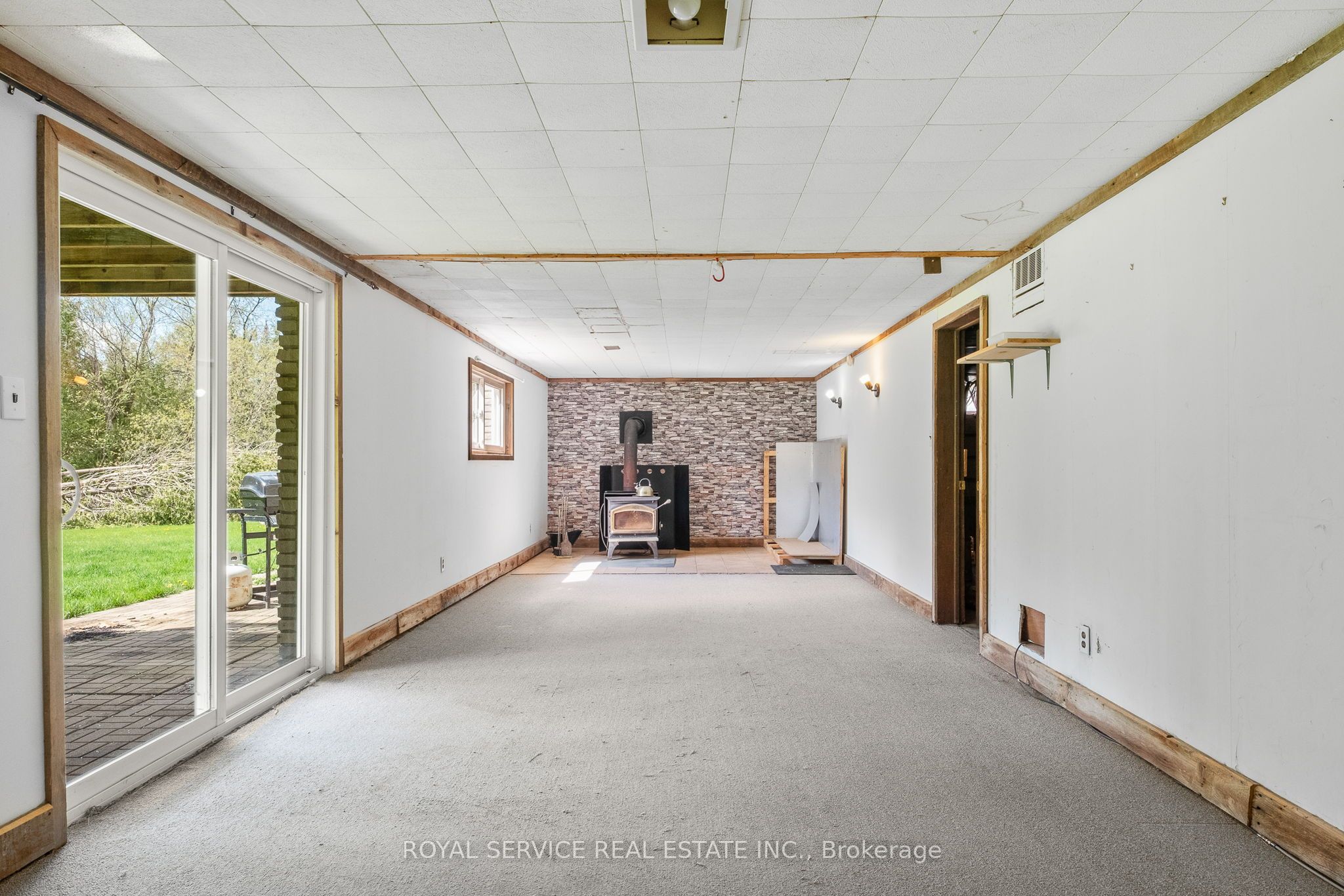 5280 Hillview Drive Property Photo 22