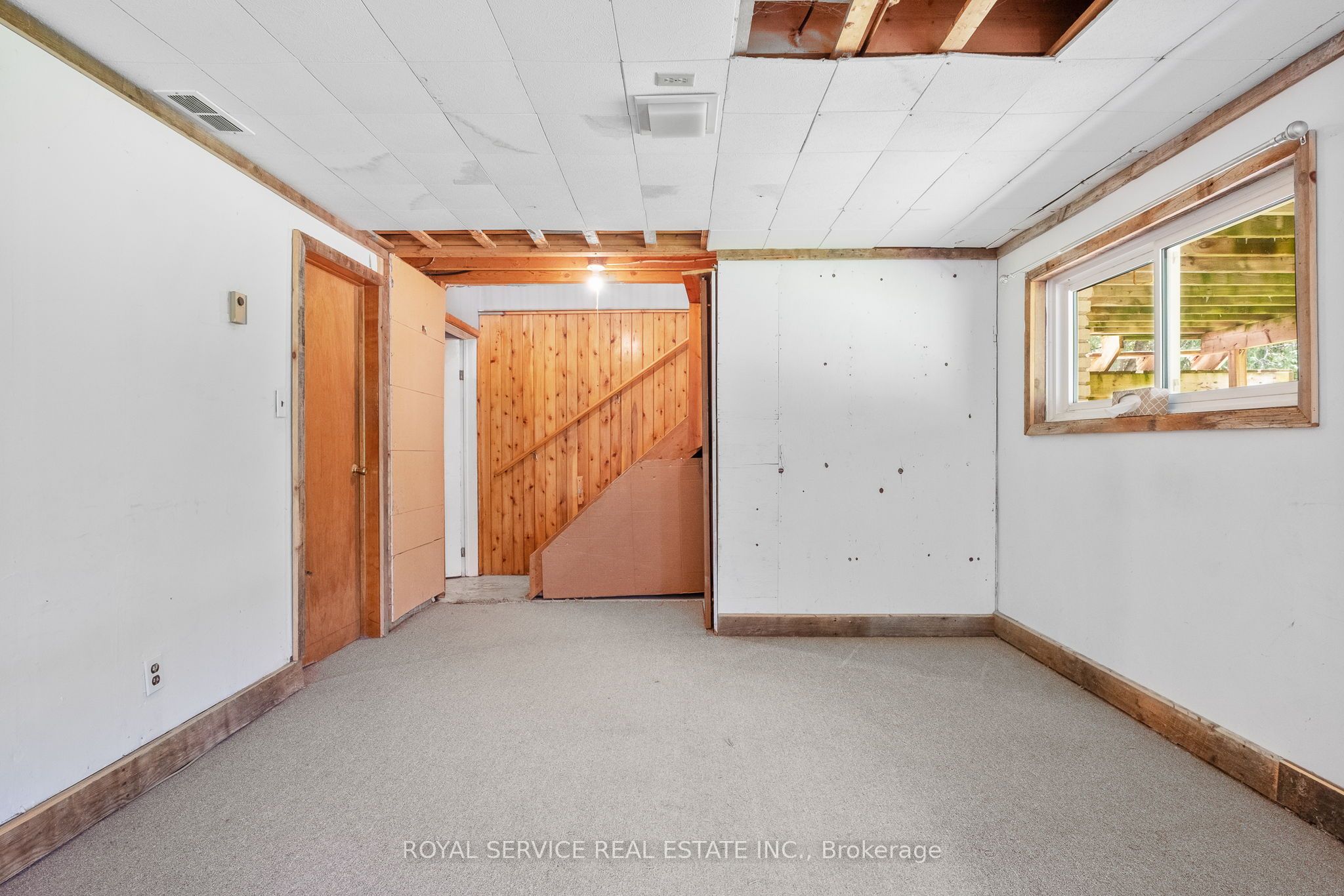 5280 Hillview Drive Property Photo 24