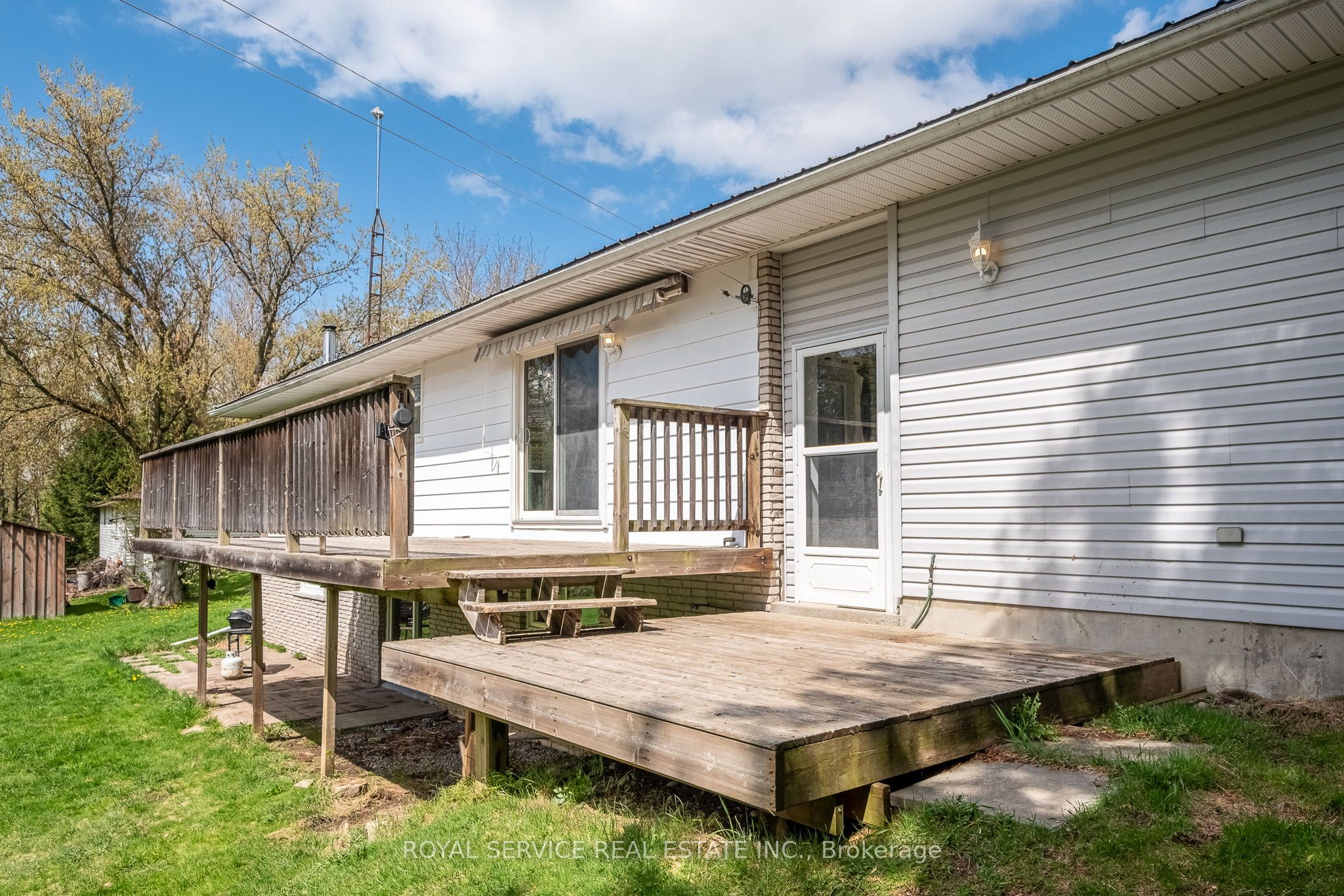5280 Hillview Drive Property Photo 30