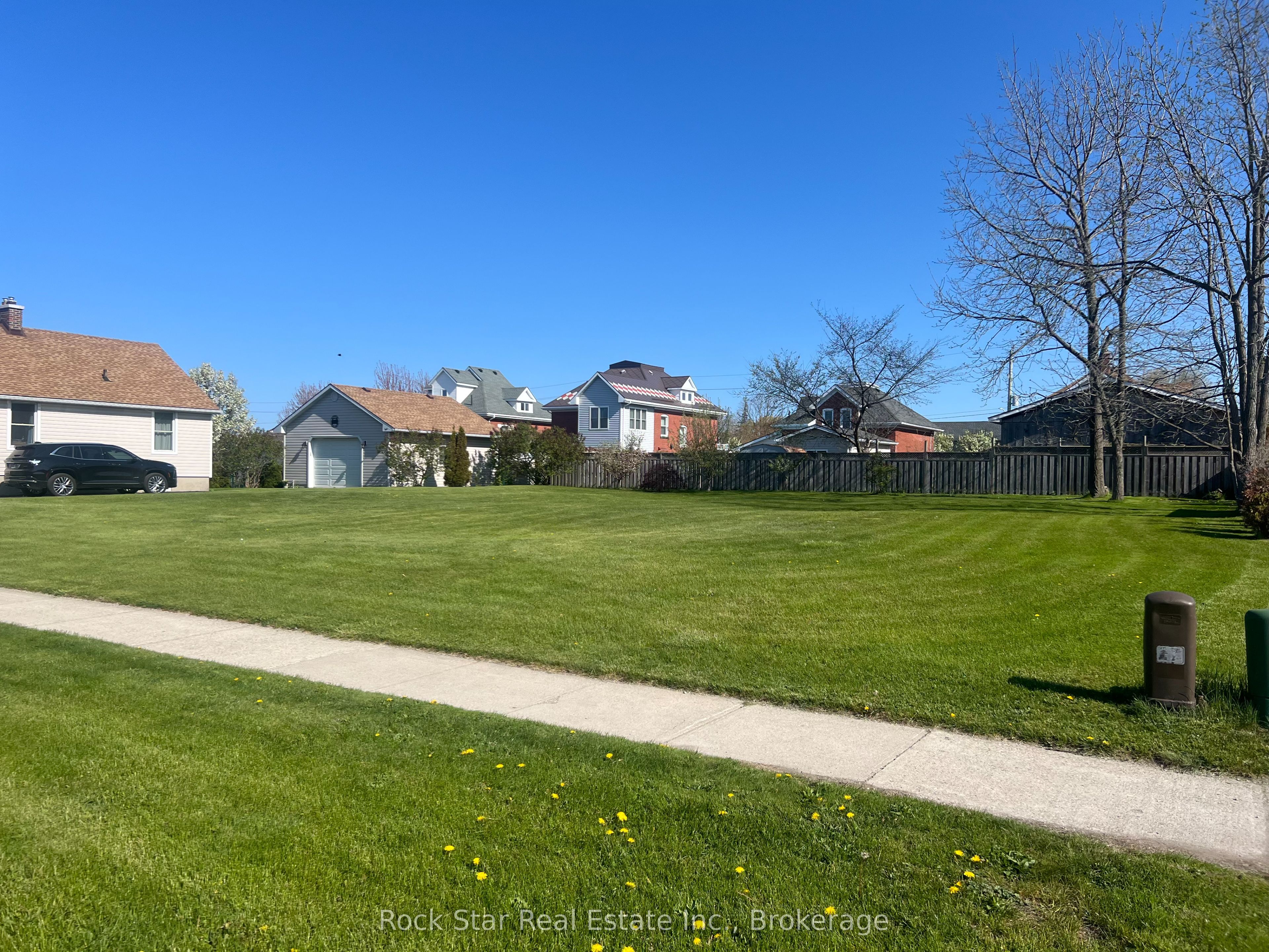 L277 Pl457 Elgin Avenue Property Photo