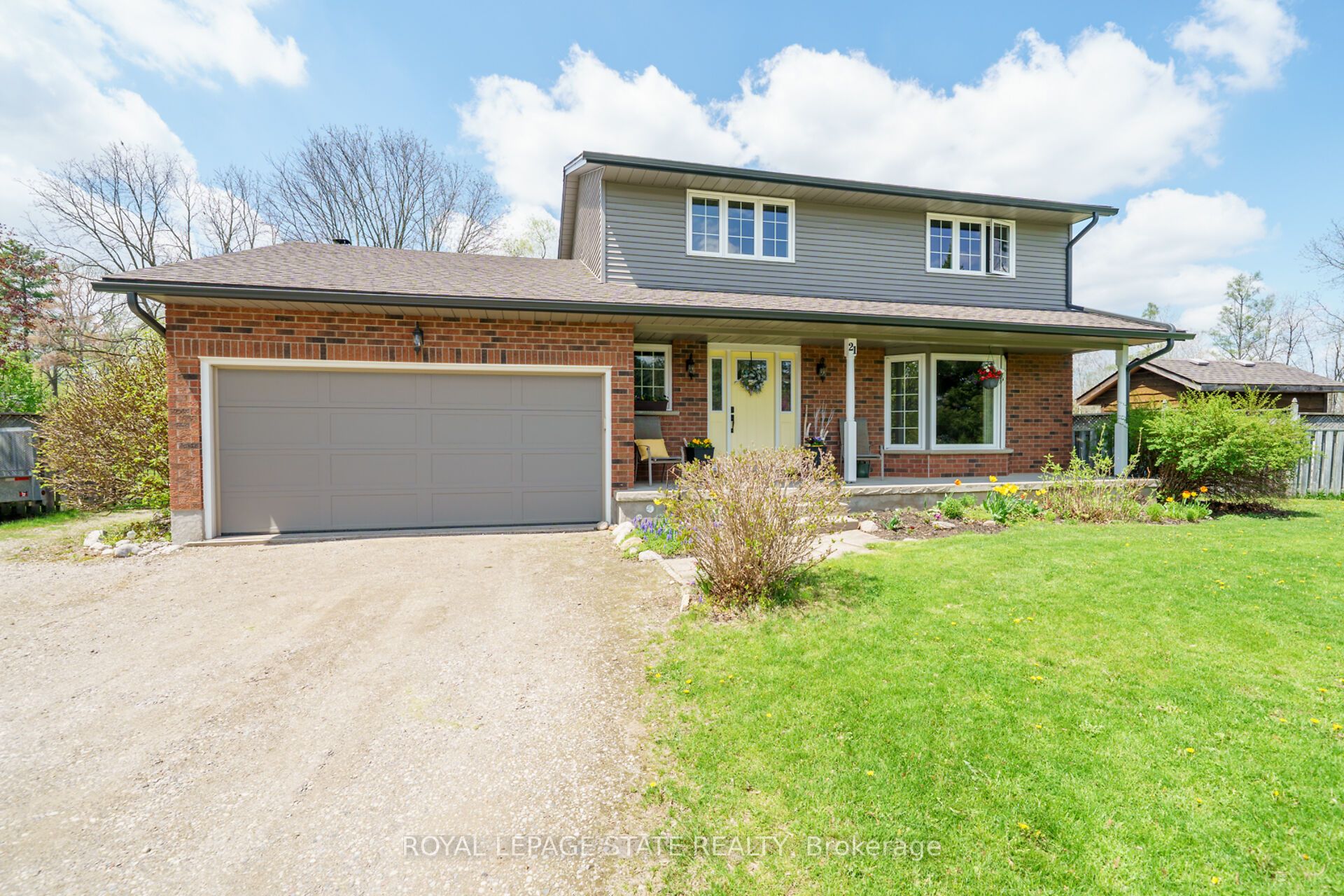 21 Hughson St Property Photo 1