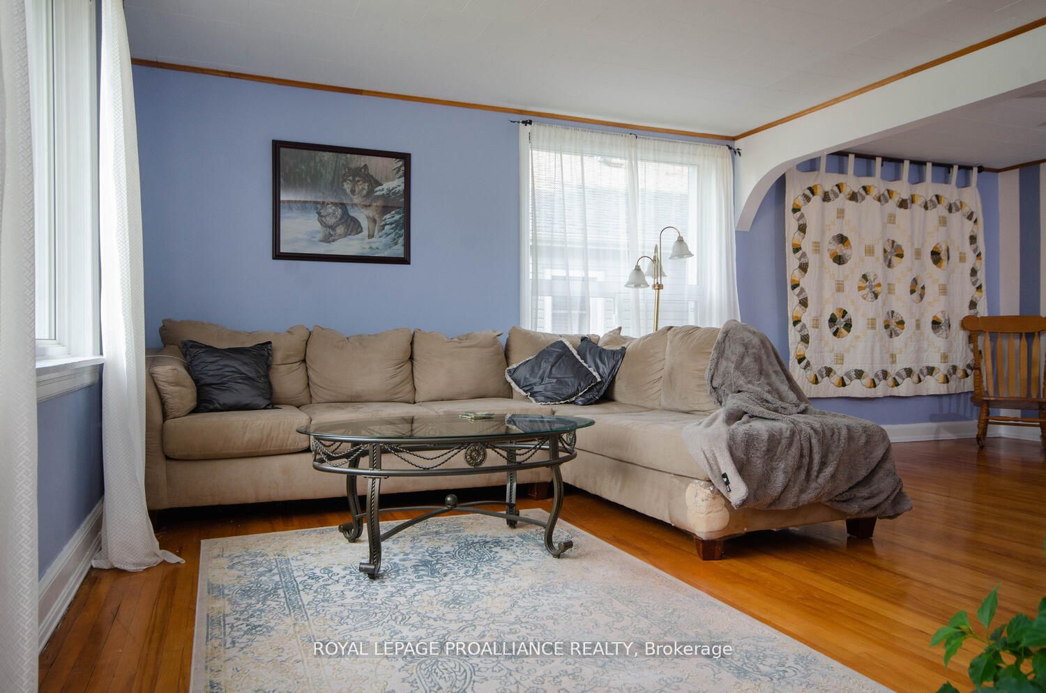 160 Hope Street N Property Photo 11