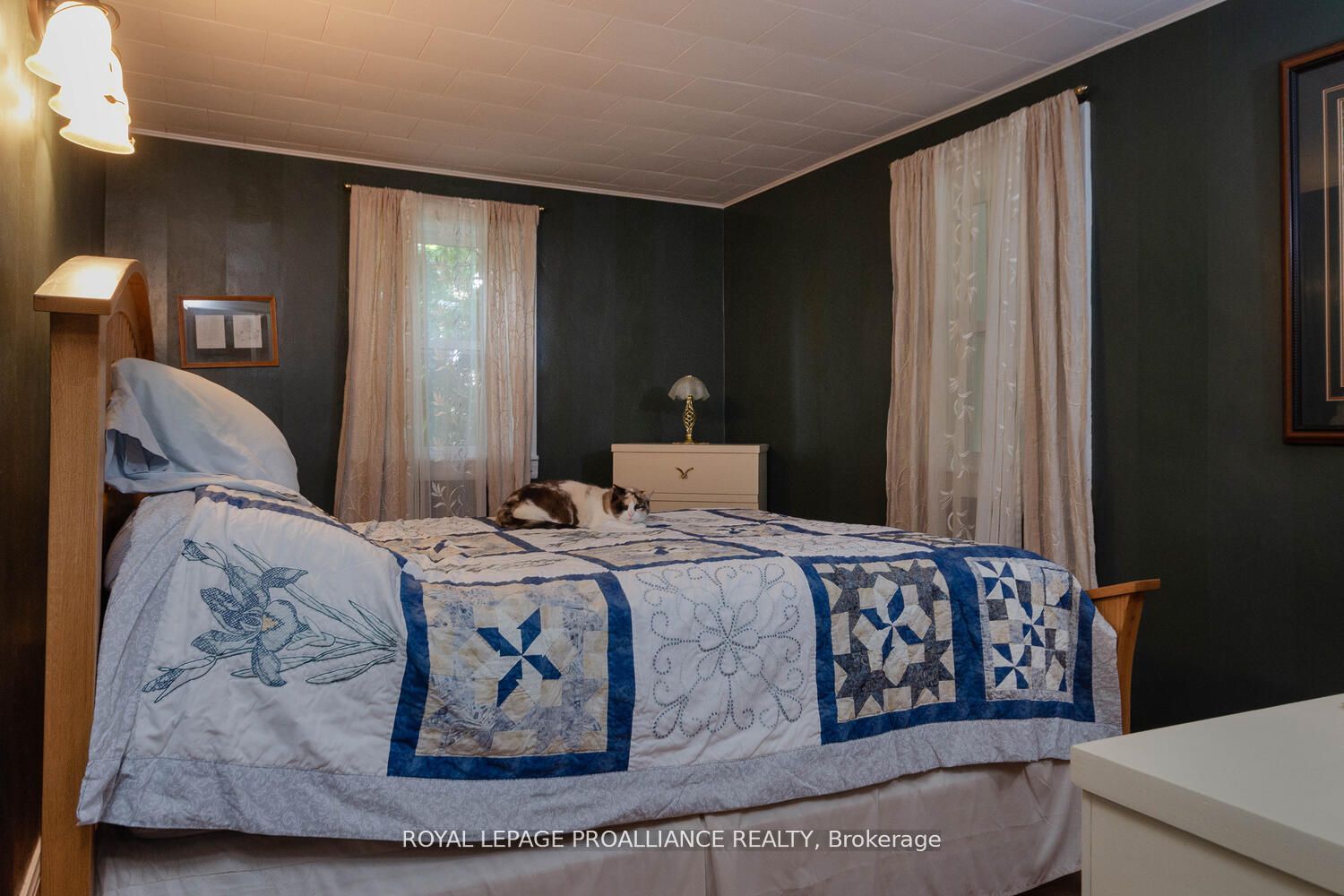 160 Hope Street N Property Photo 16